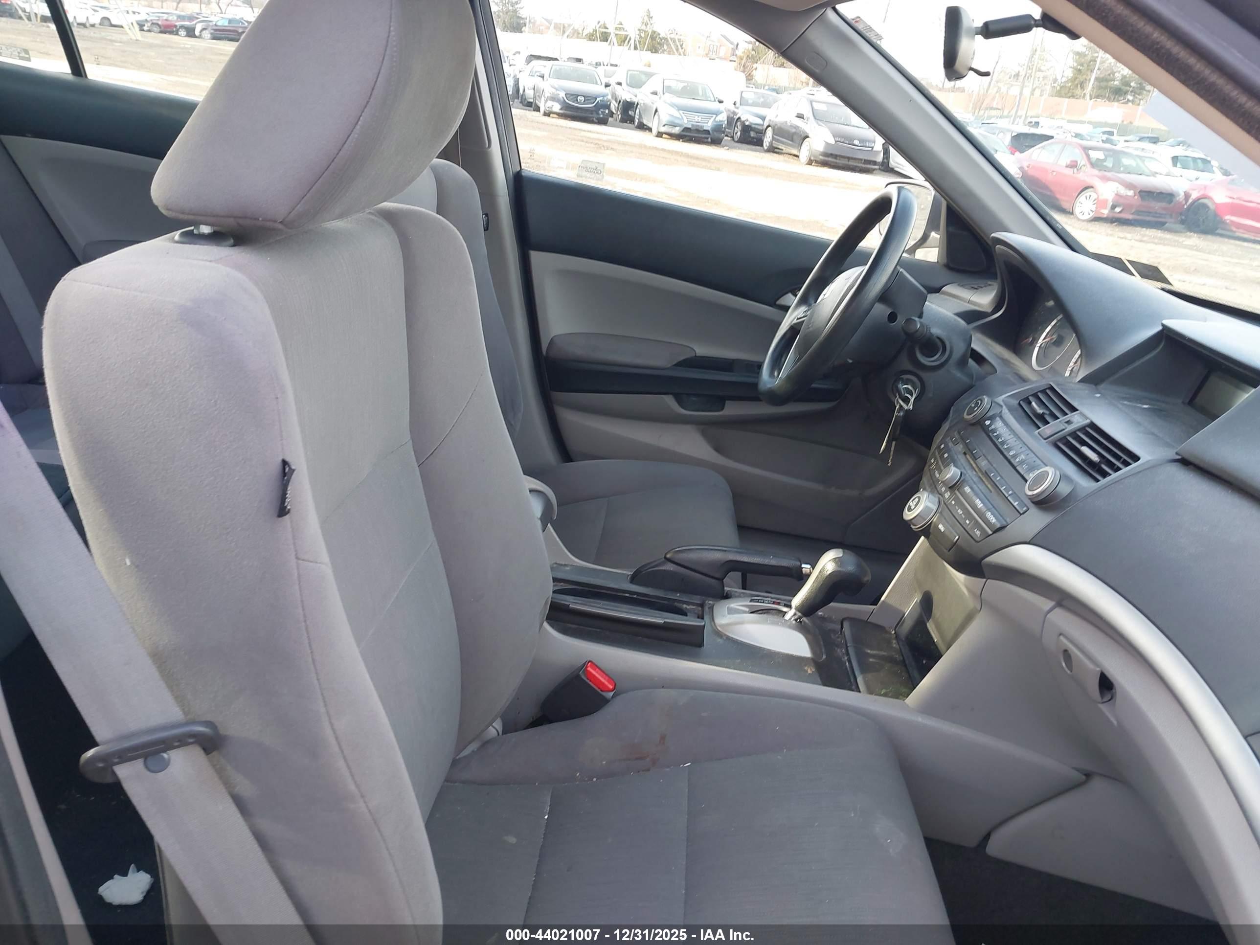 HONDA ACCORD image 5