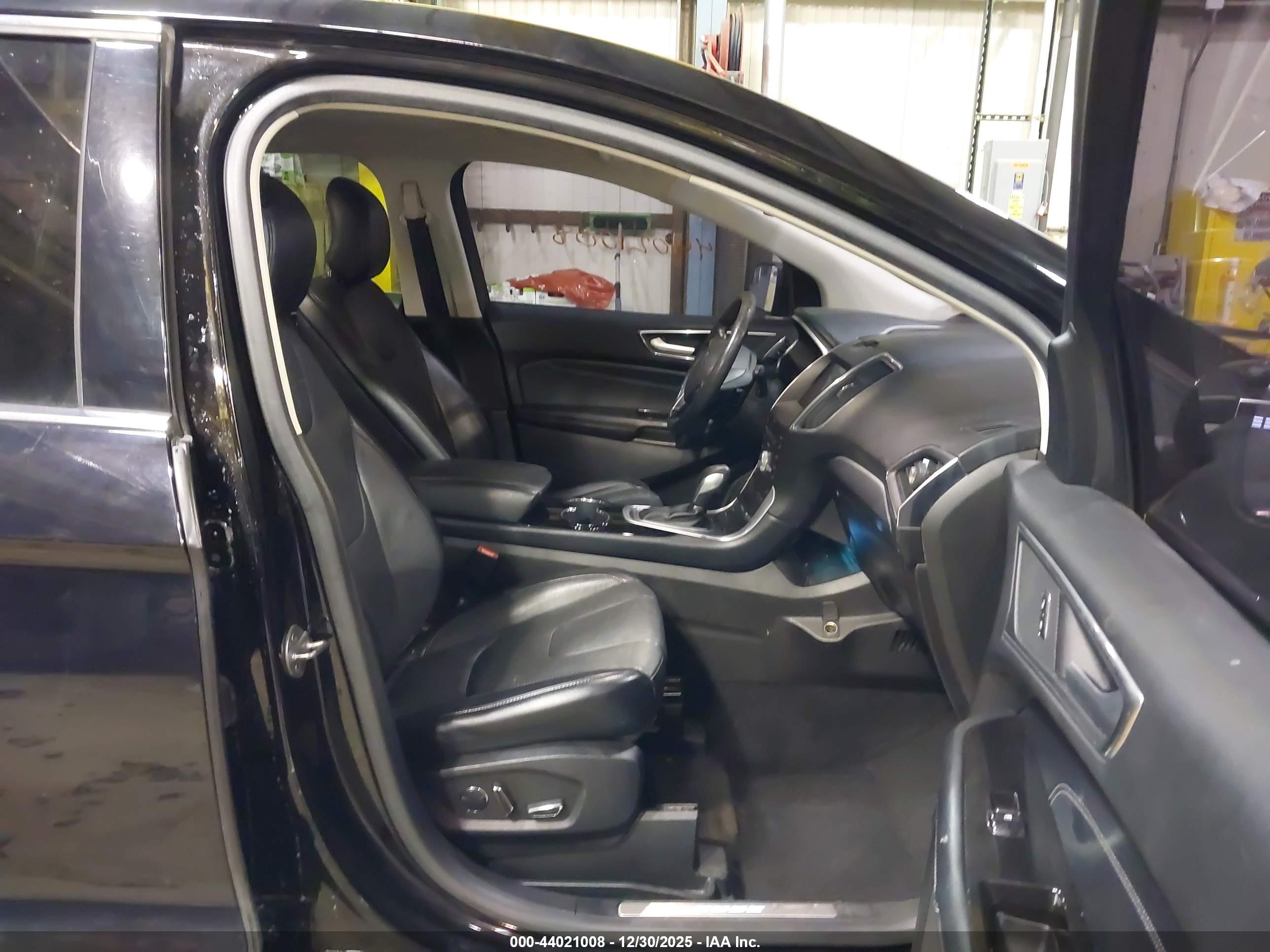 FORD EDGE image 5