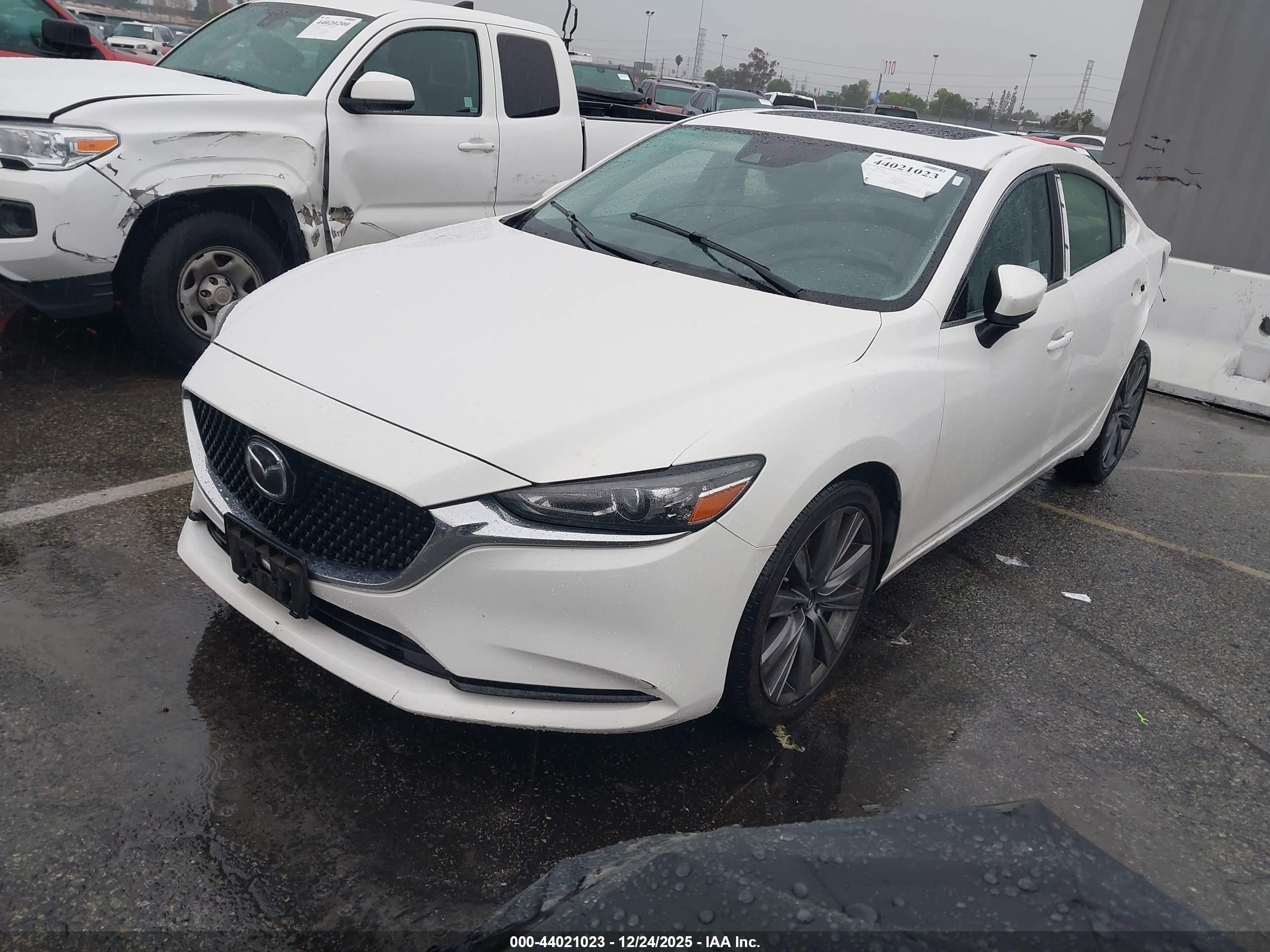 MAZDA MAZDA6 image 2