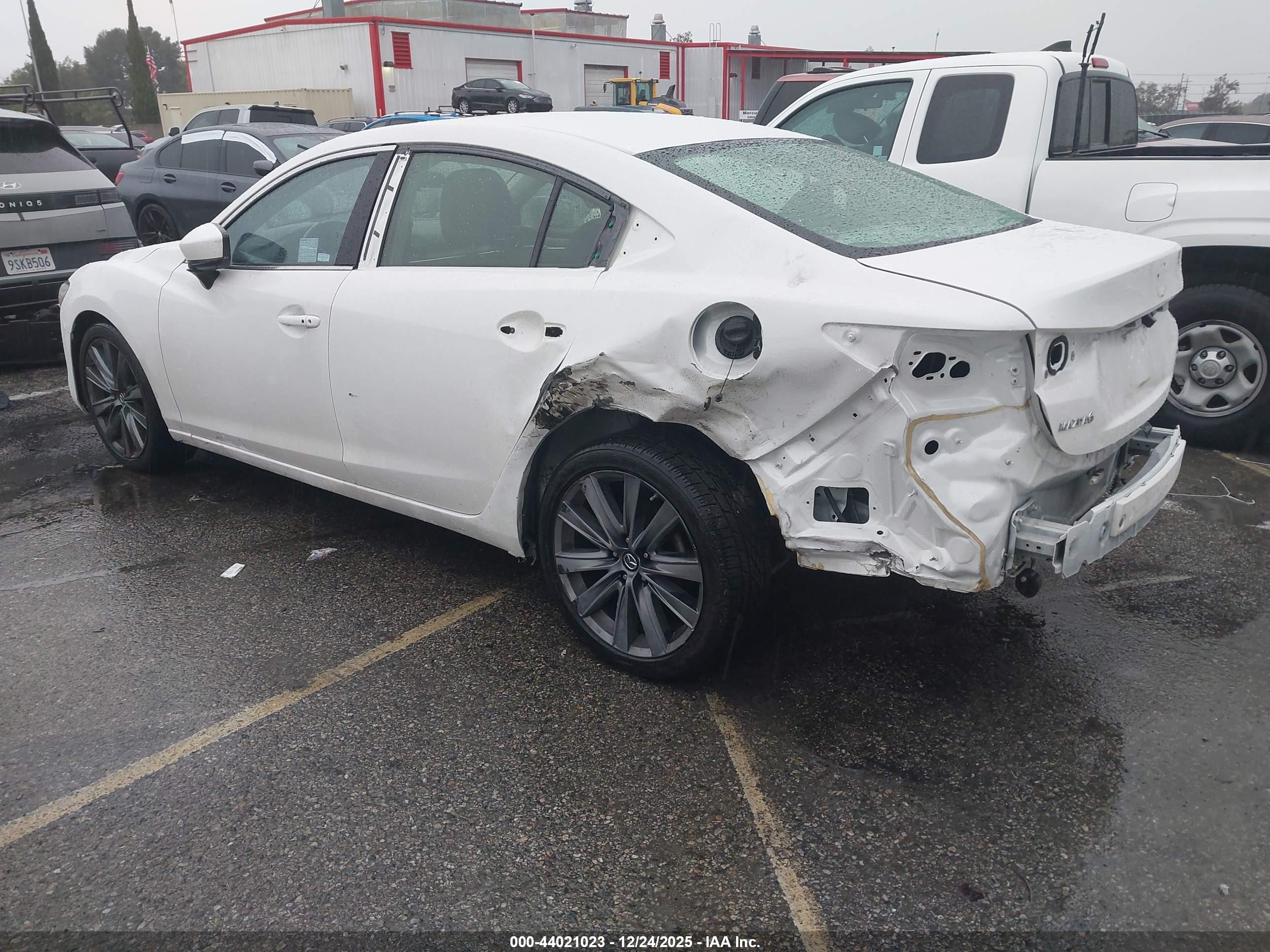 MAZDA MAZDA6 image 3