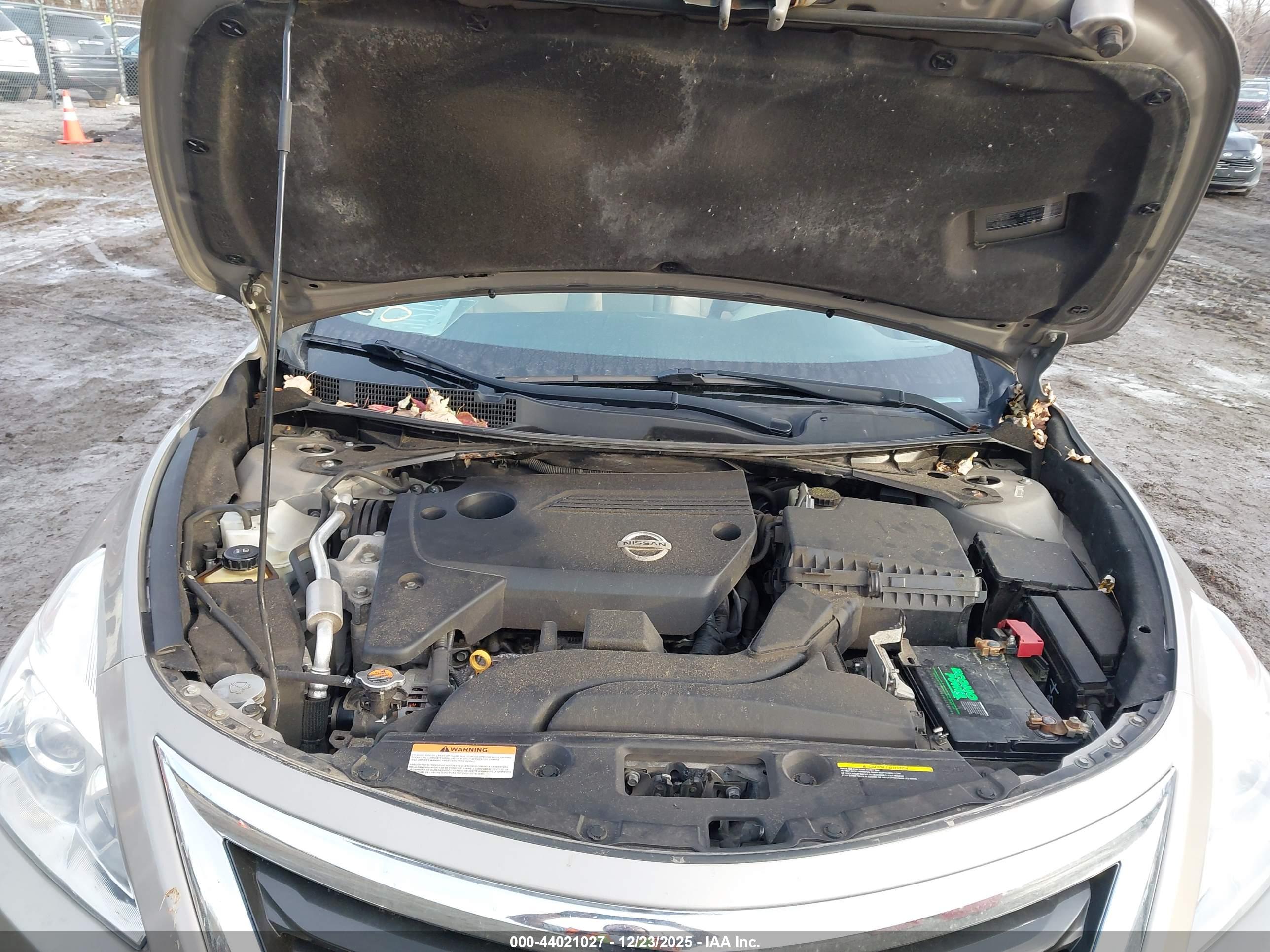 NISSAN ALTIMA image 10