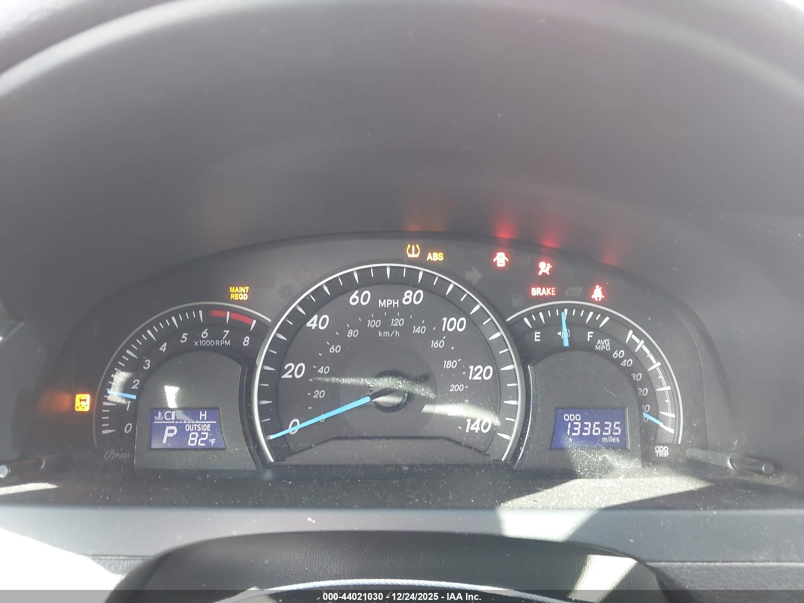 TOYOTA CAMRY image 7