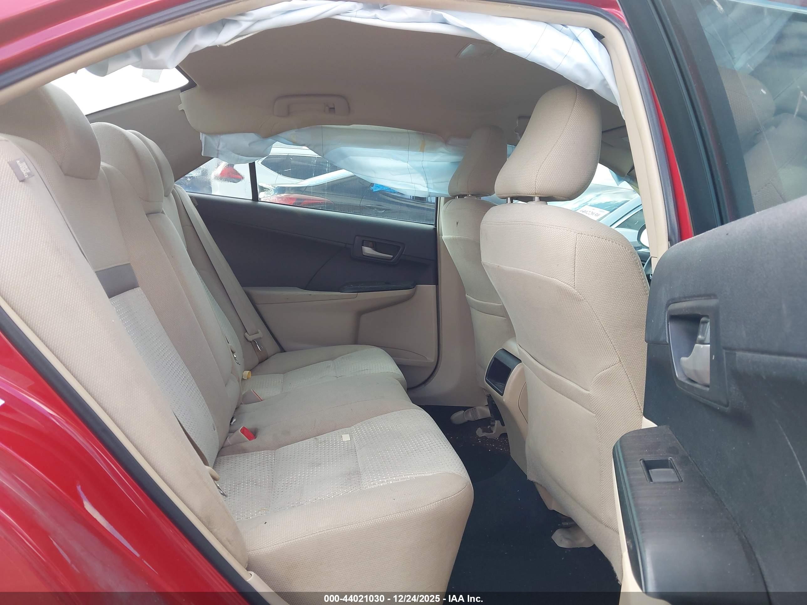 TOYOTA CAMRY image 8