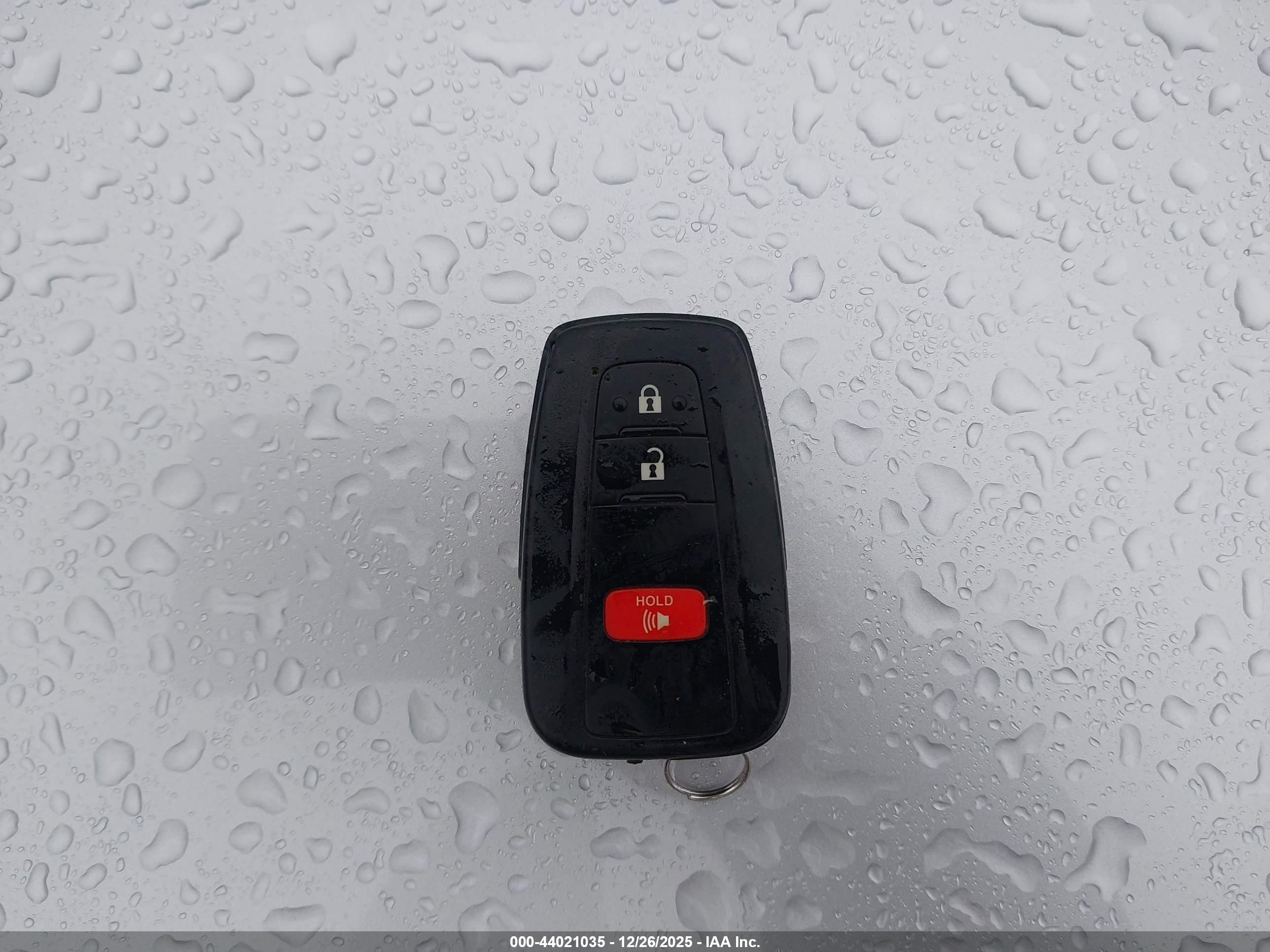 TOYOTA PRIUS image 11