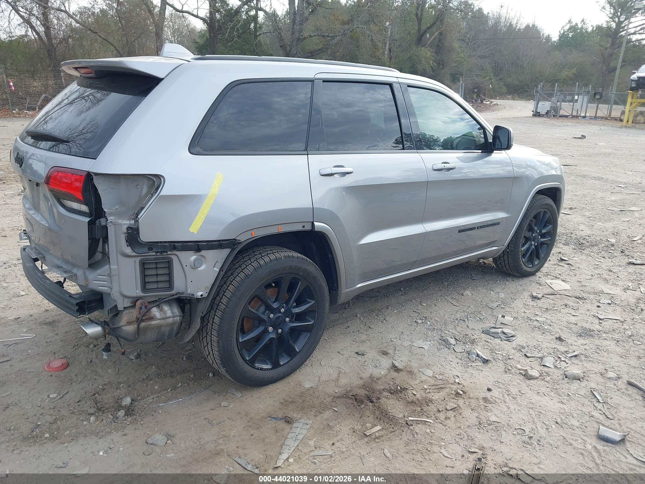 JEEP GRAND image 4
