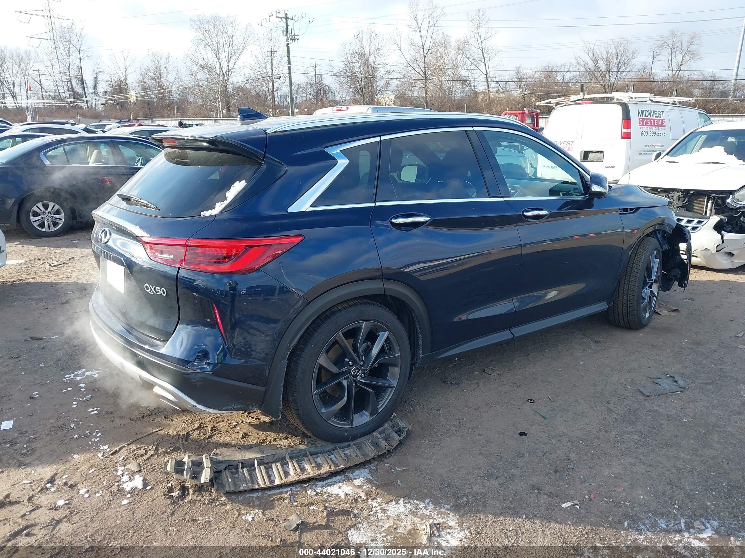 INFINITI QX50 image 4