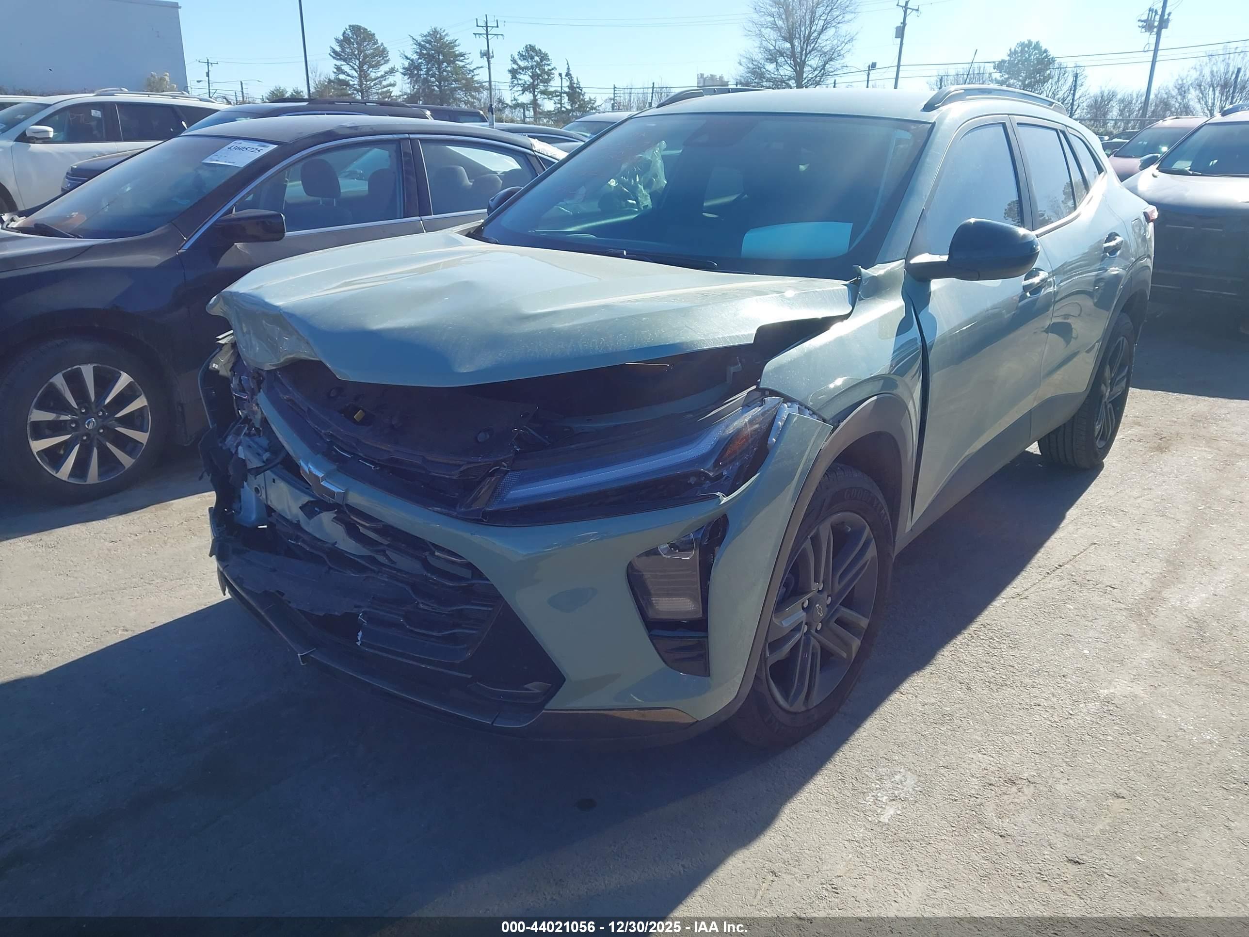 CHEVROLET TRAX image 2