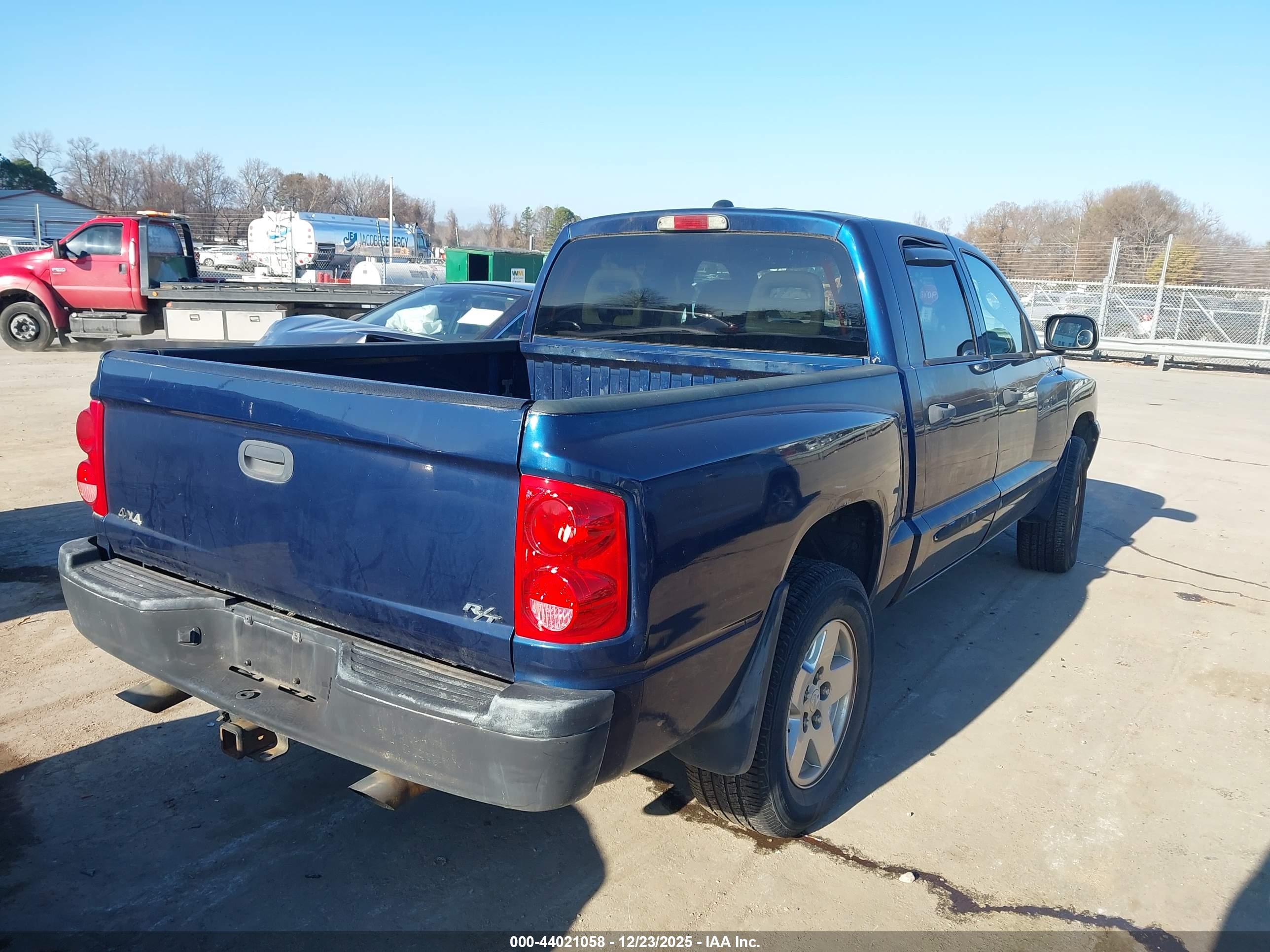 DODGE DAKOTA image 4