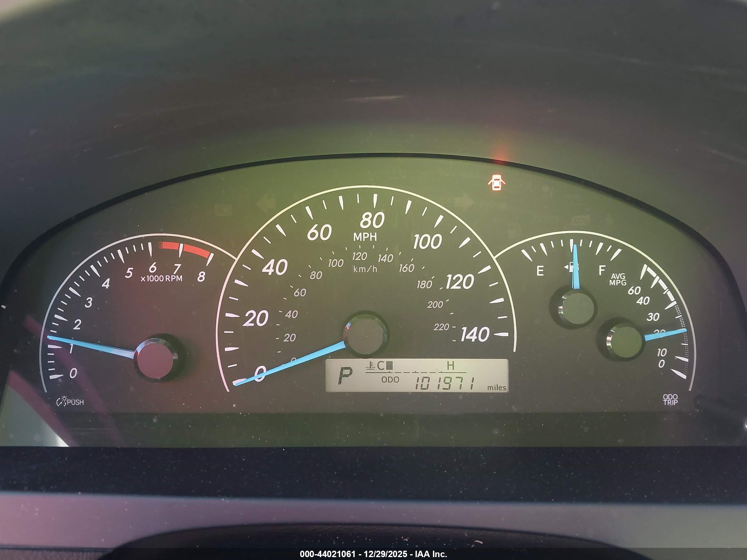 TOYOTA CAMRY image 7