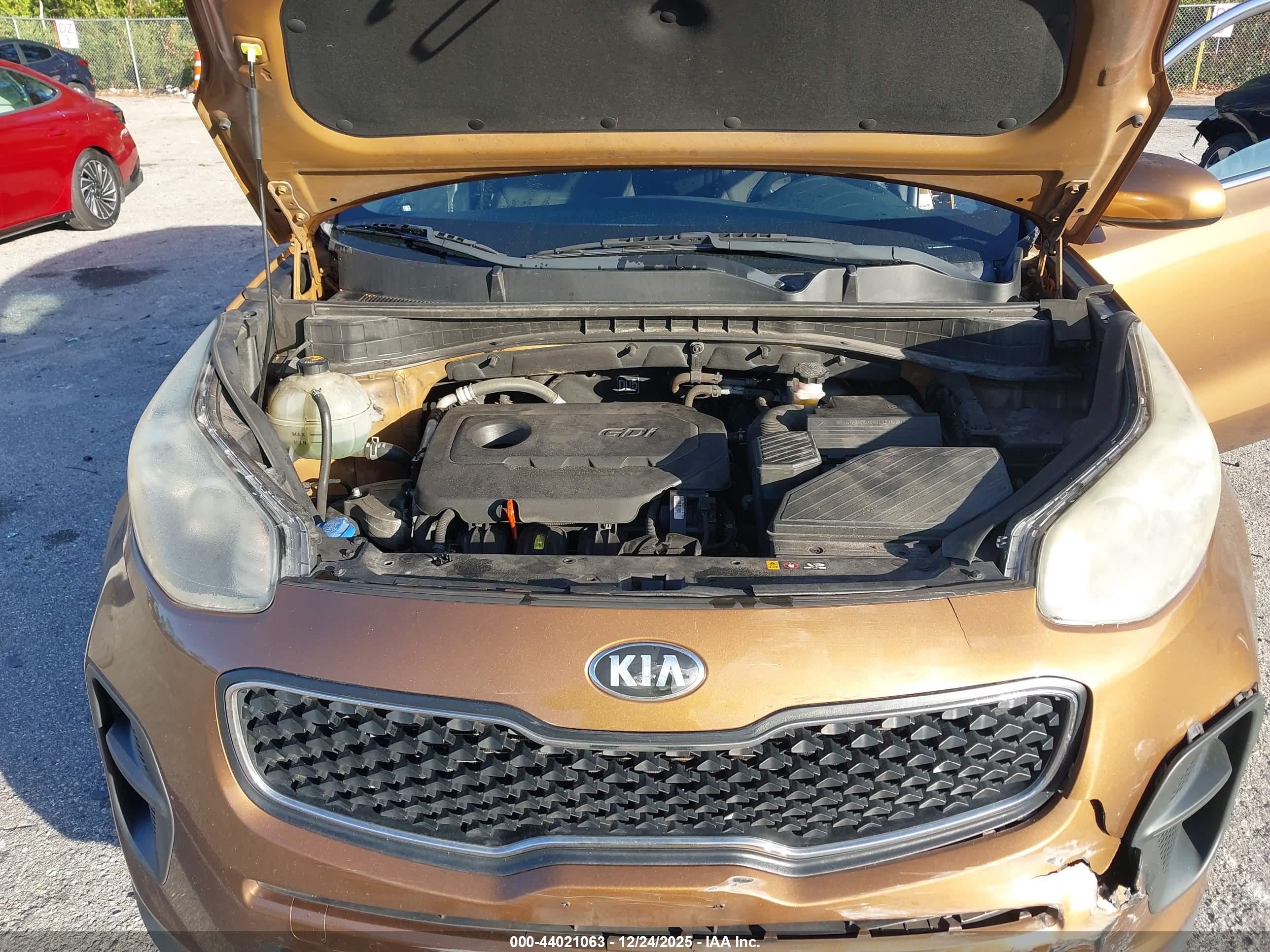 KIA SPORTAGE image 10