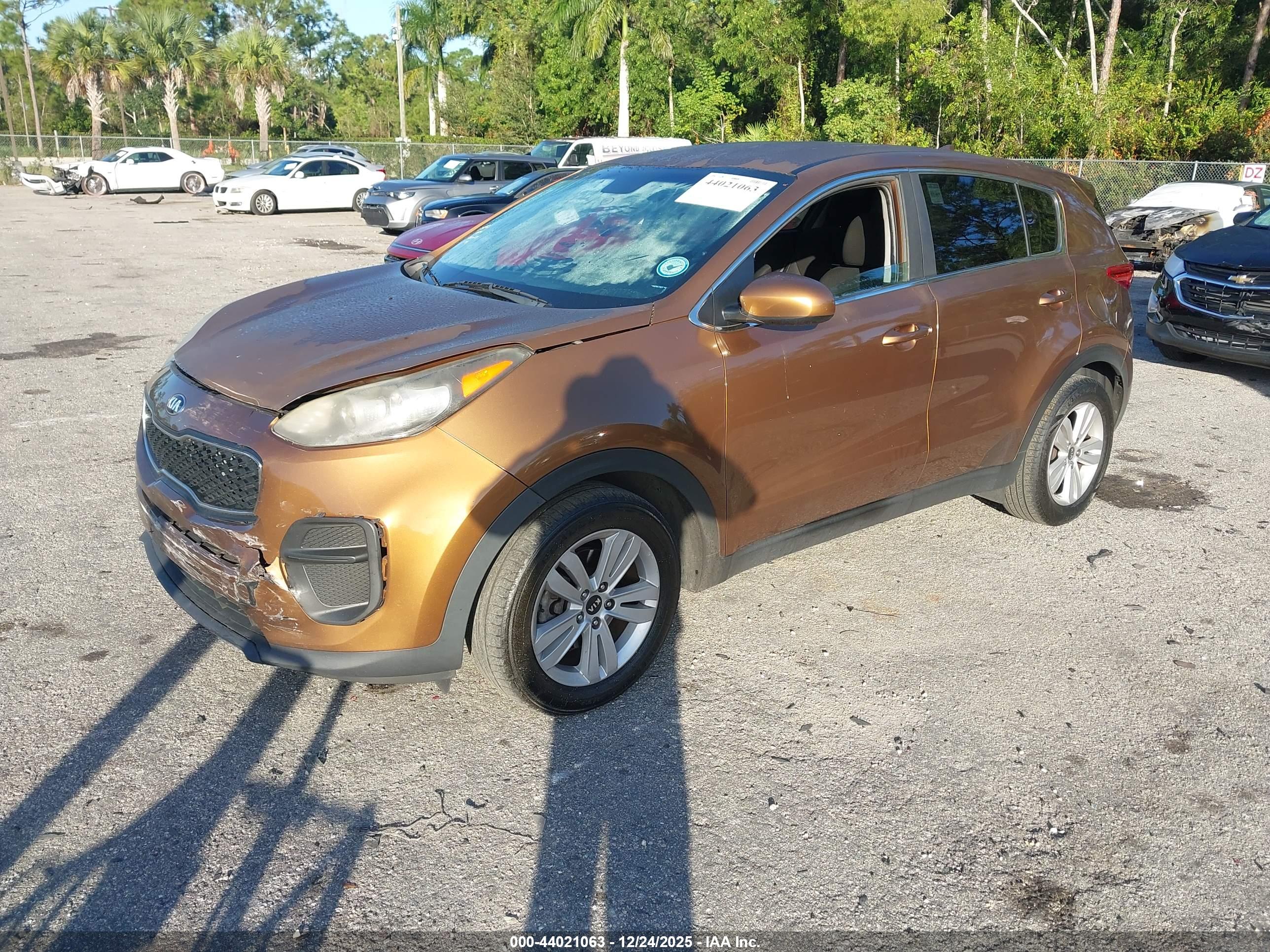 KIA SPORTAGE image 2