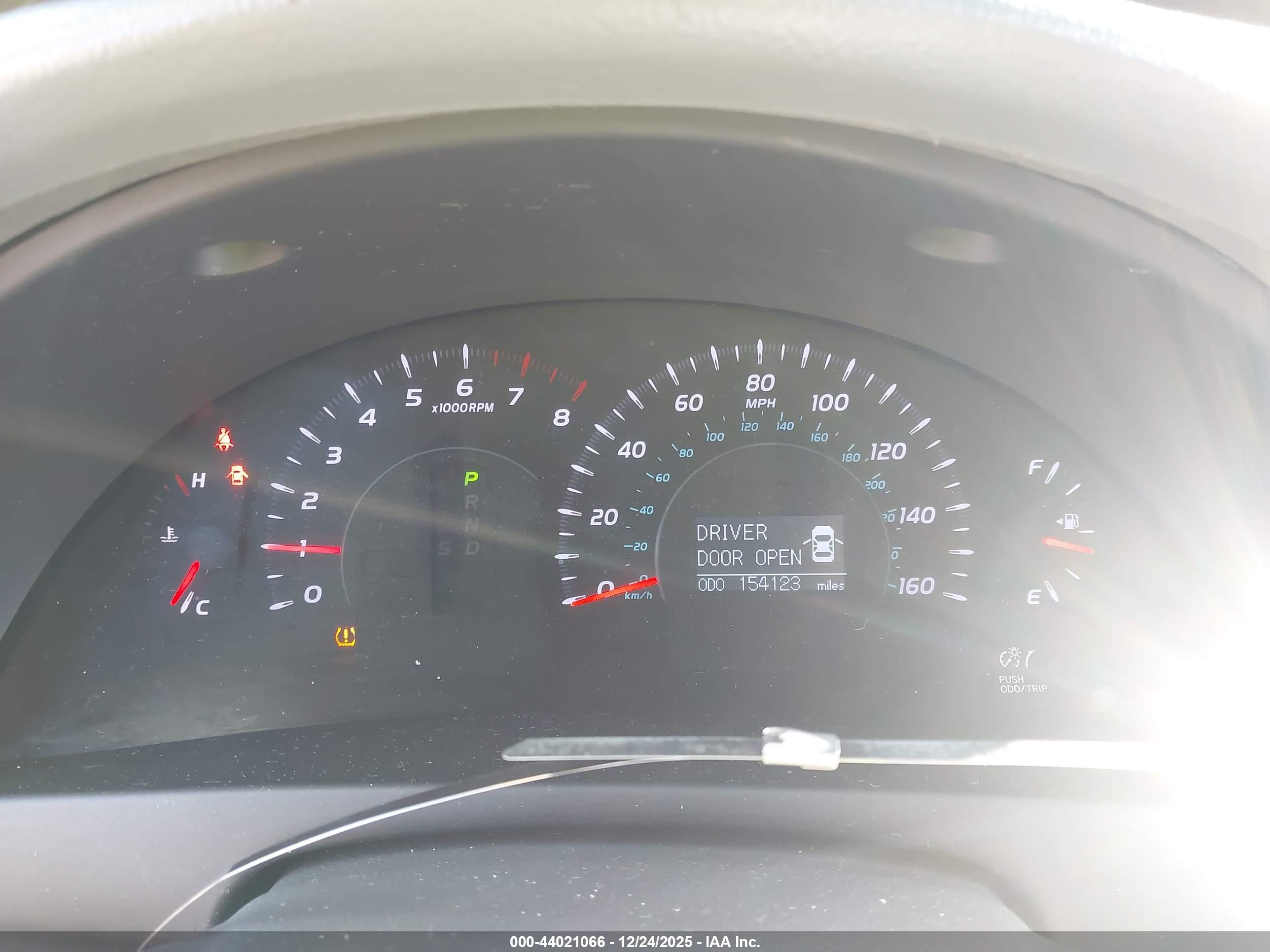 TOYOTA CAMRY image 7