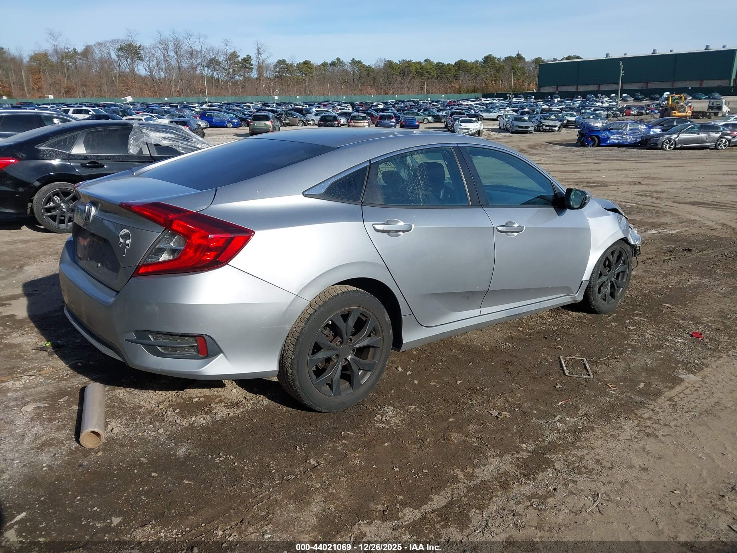 HONDA CIVIC image 4