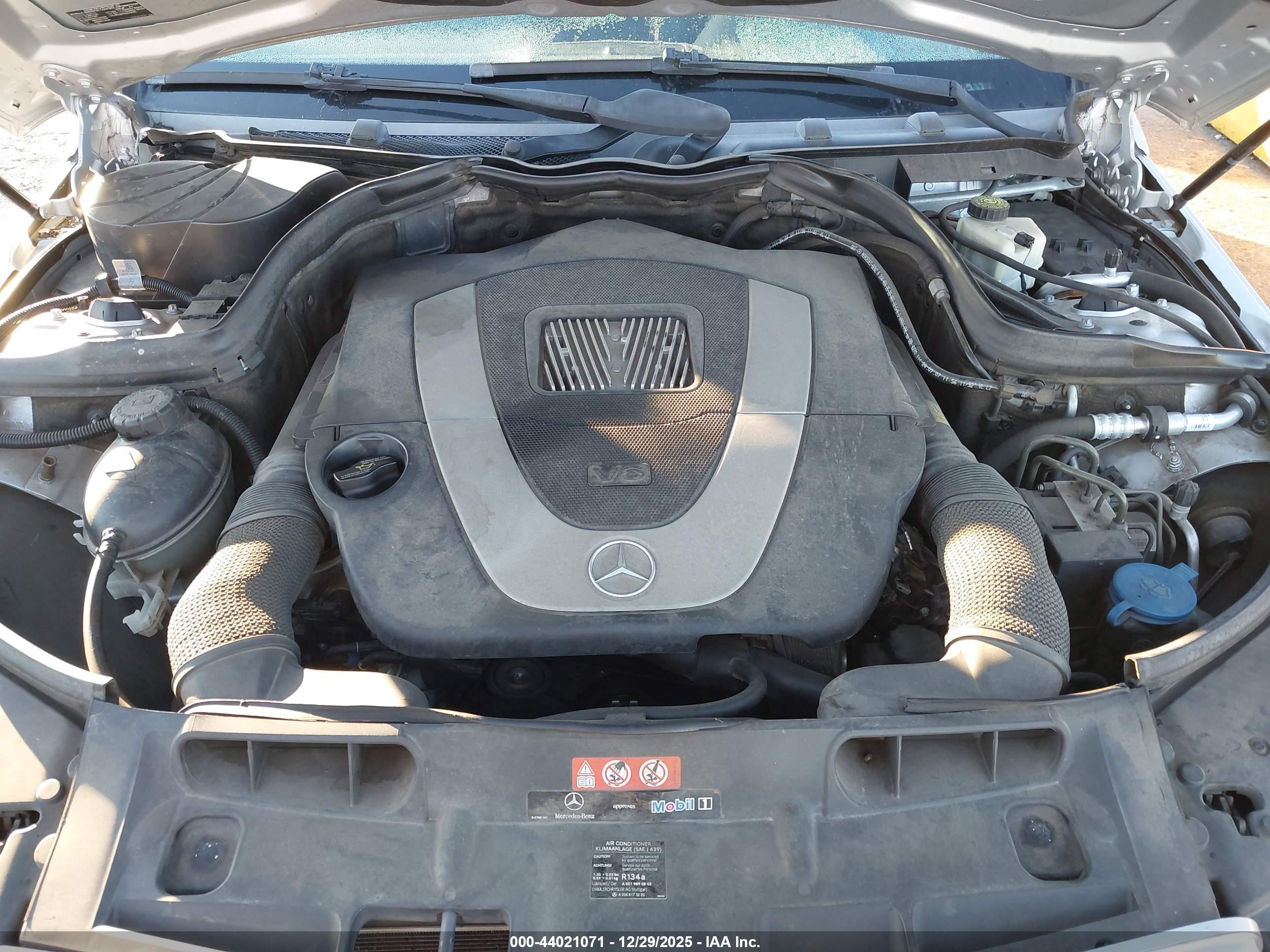 MERCEDES-BENZ C image 10