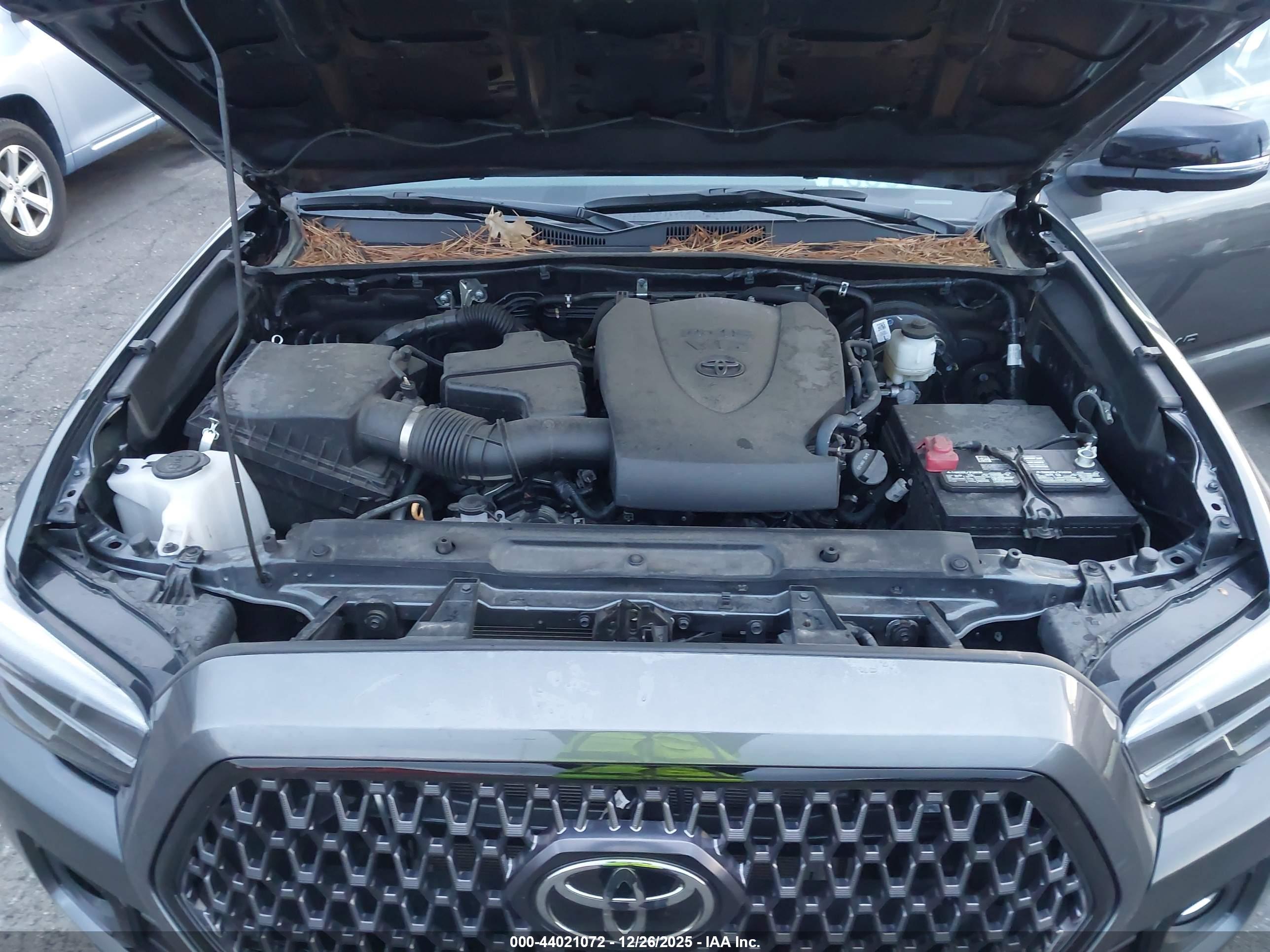 TOYOTA TACOMA image 10