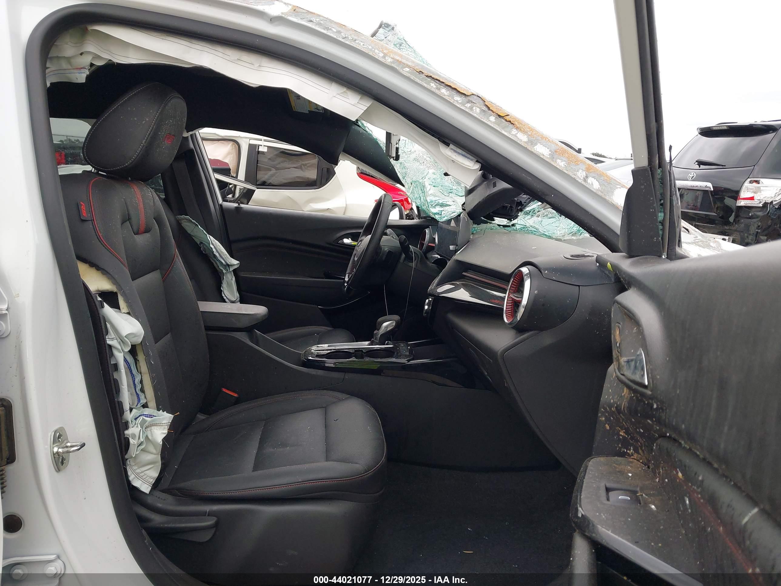 CHEVROLET TRAX image 5