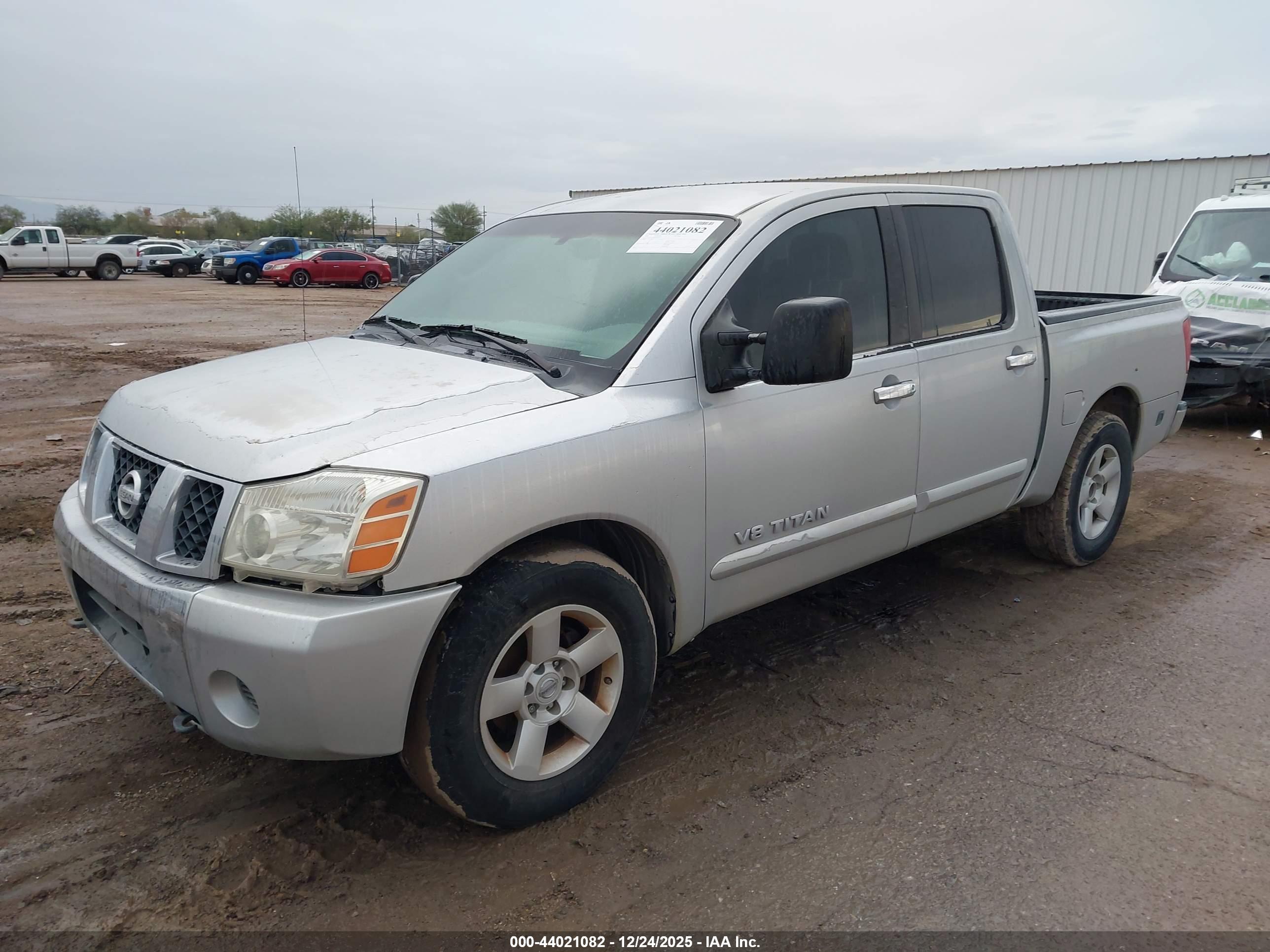 NISSAN TITAN image 2