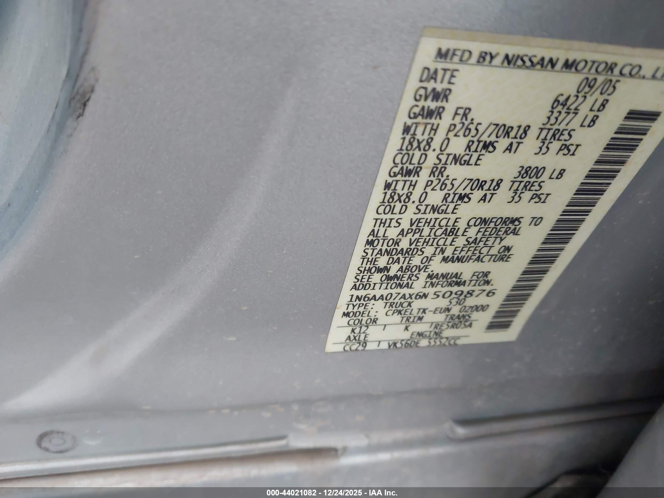 NISSAN TITAN image 9