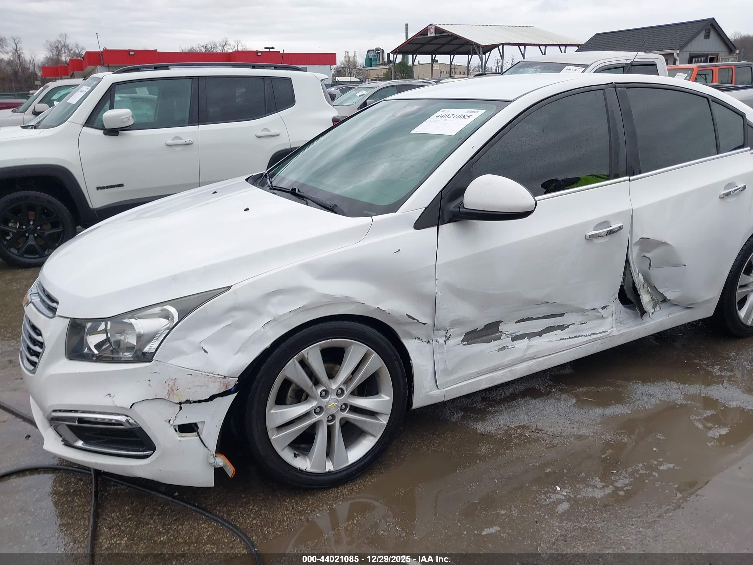 CHEVROLET CRUZE image 6