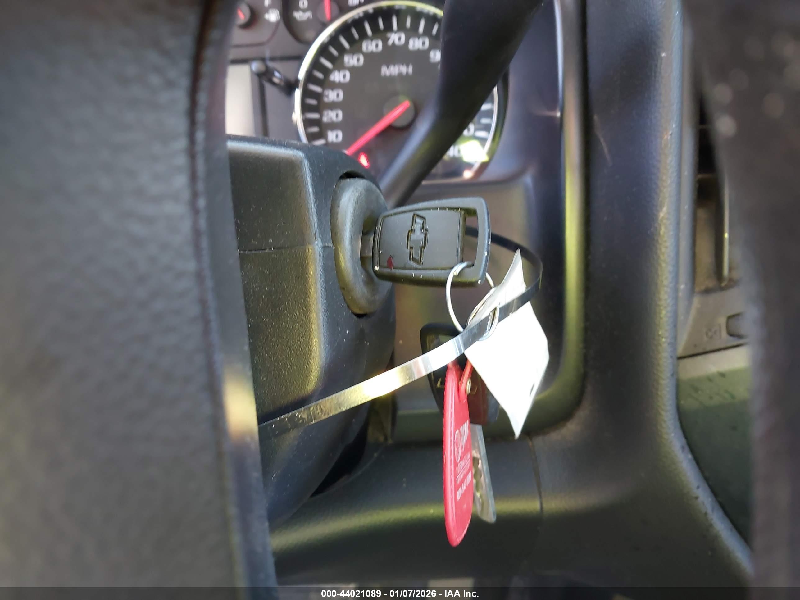 CHEVROLET SILVERADO image 11