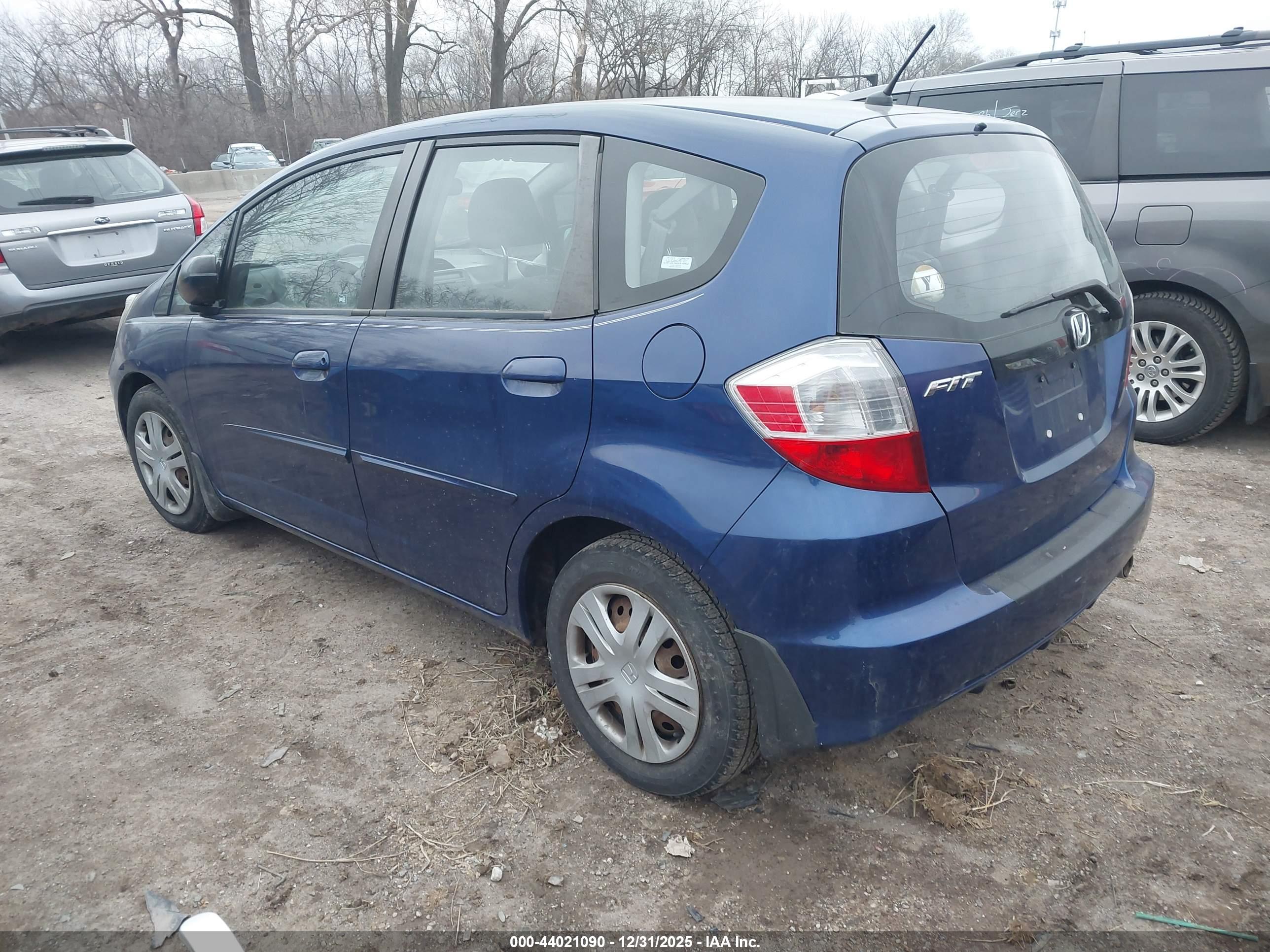 HONDA FIT image 3