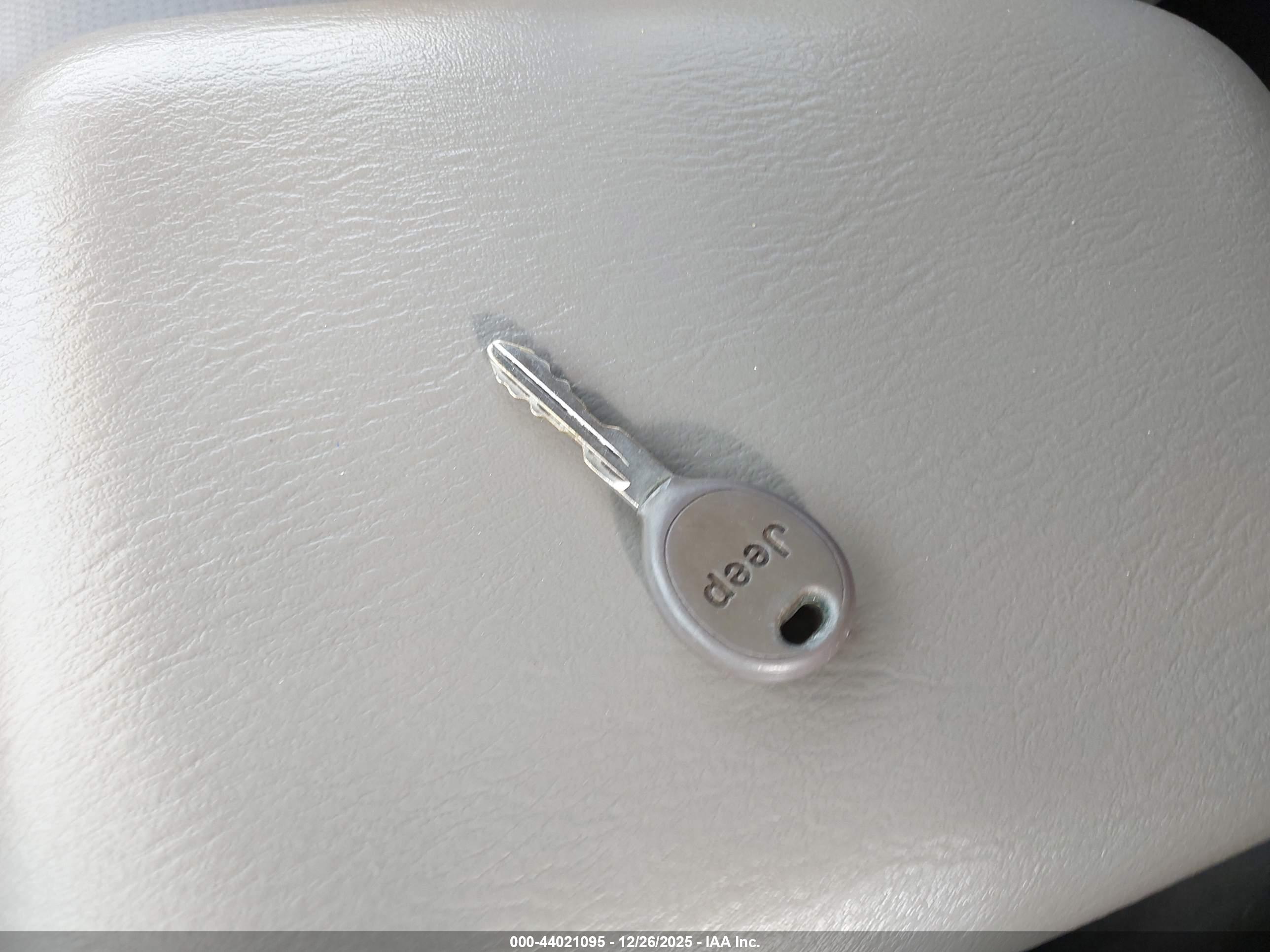 JEEP GRAND image 11