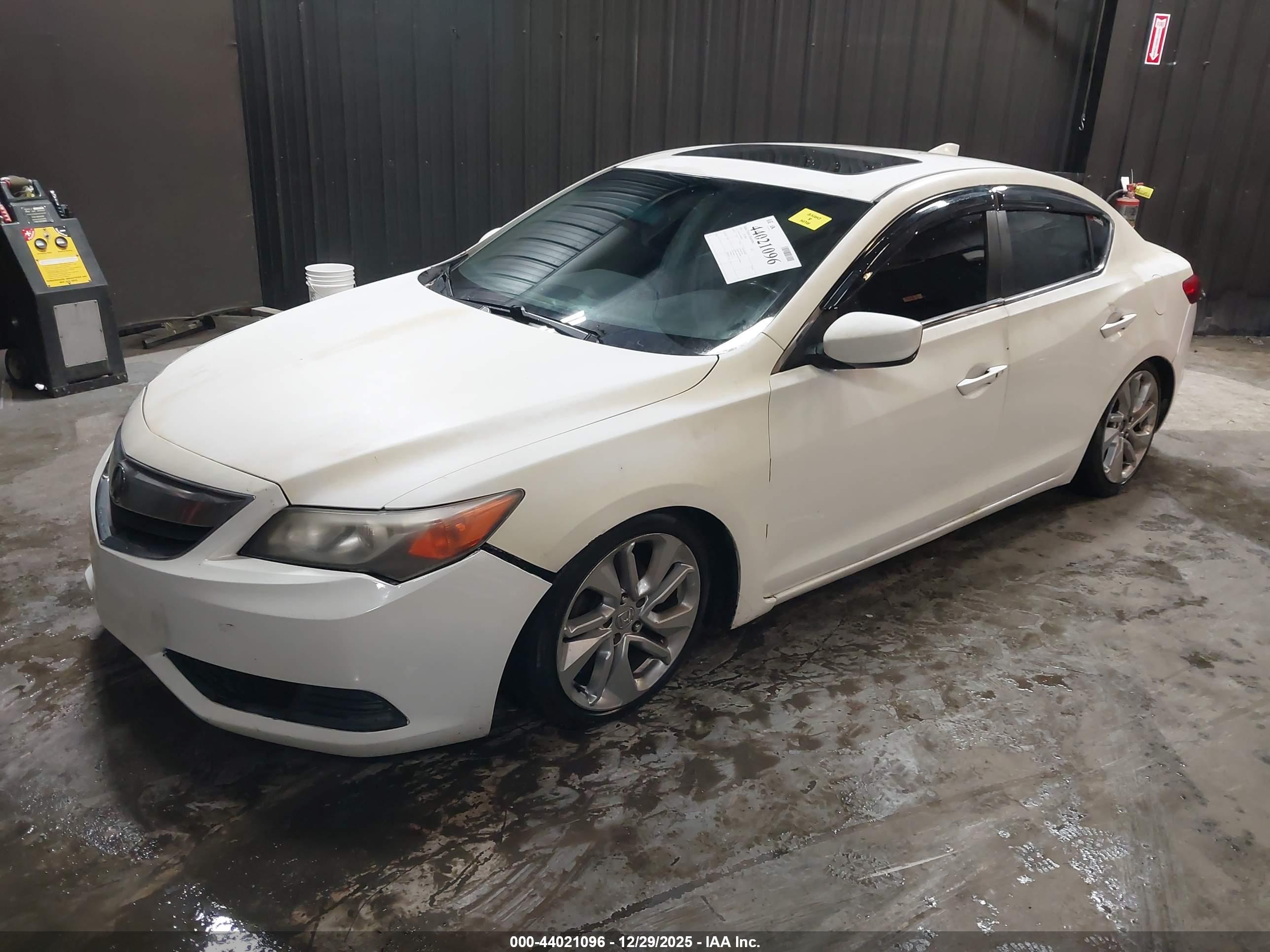 ACURA ILX image 2