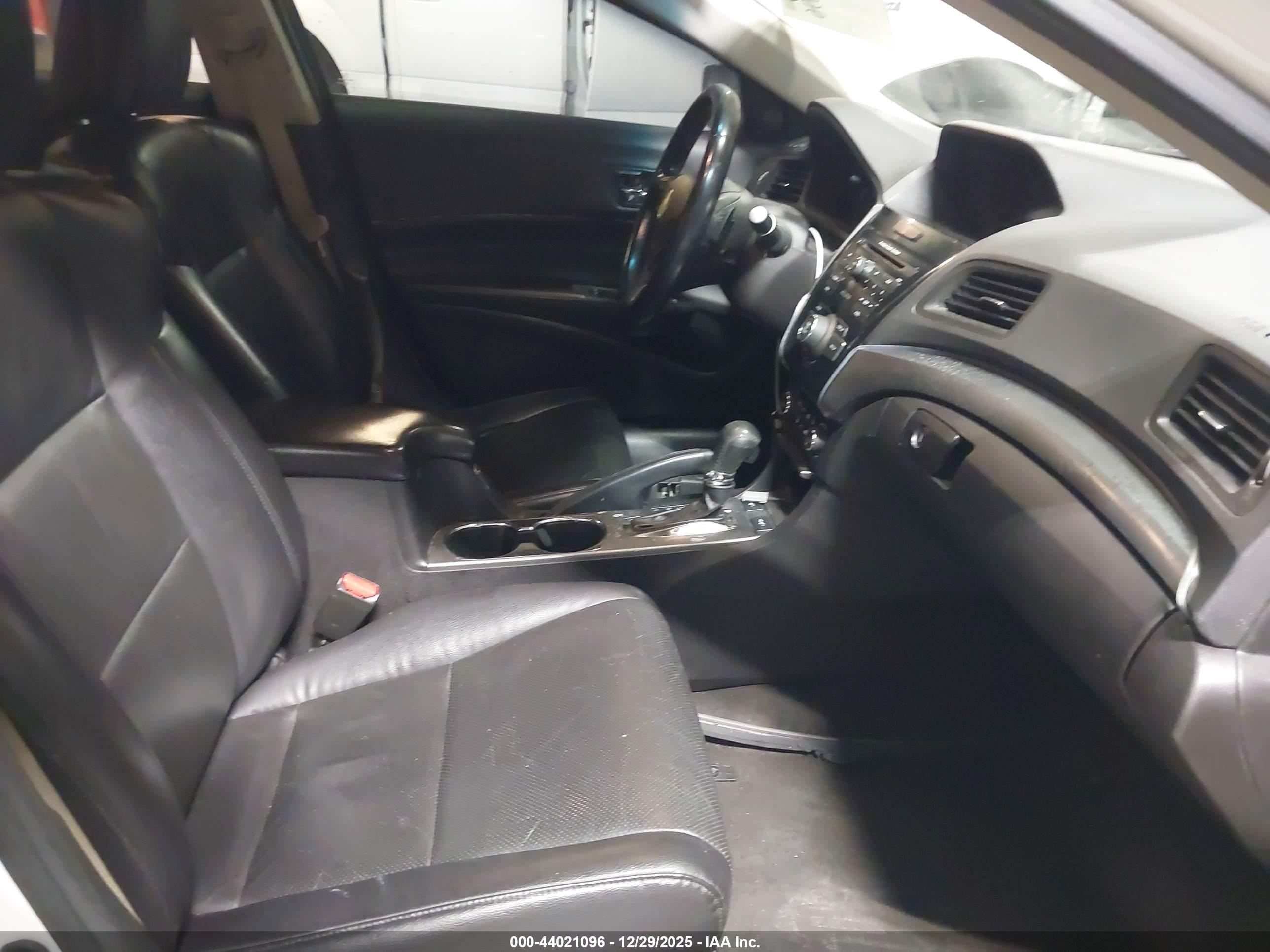 ACURA ILX image 5