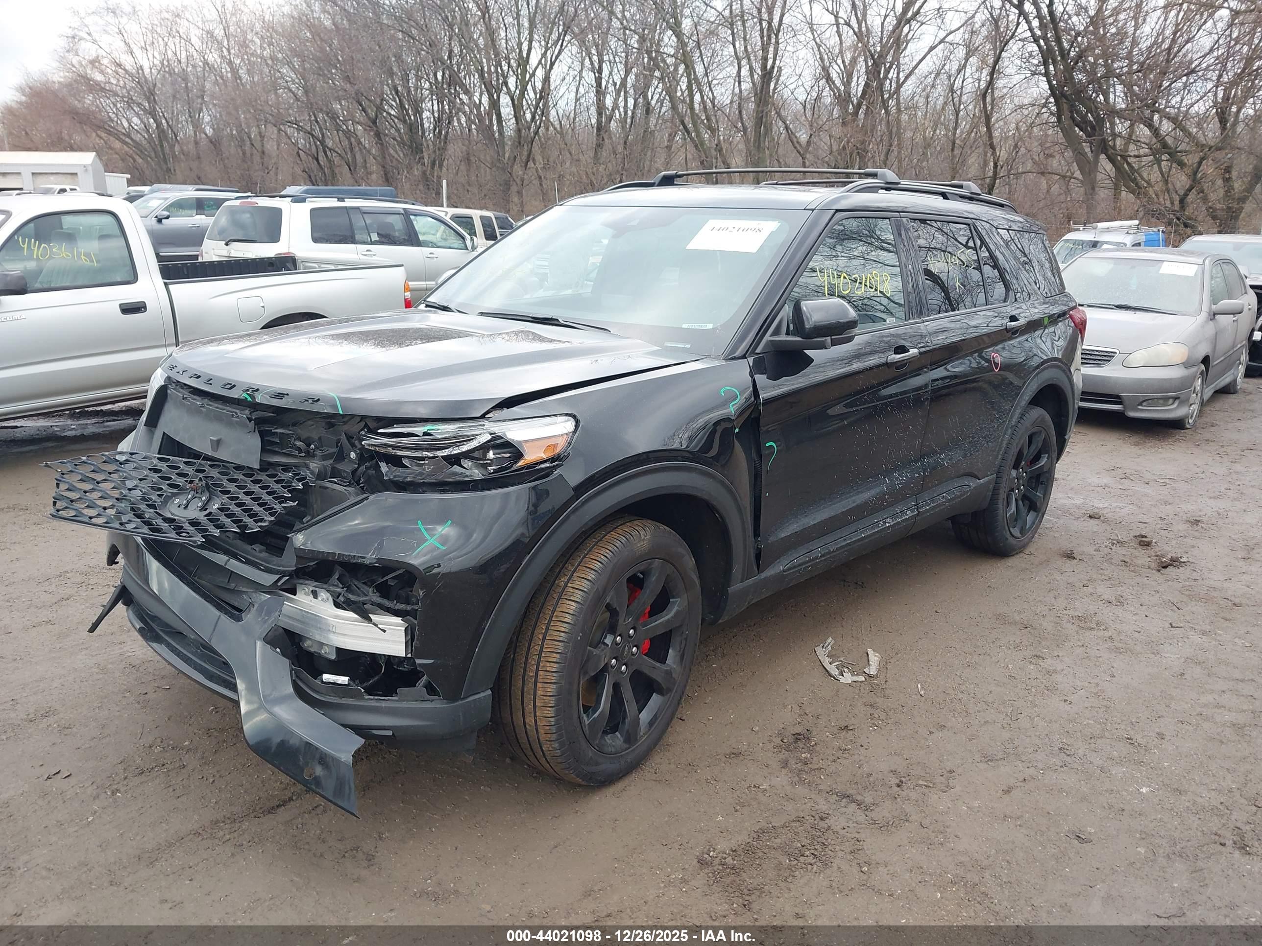 FORD EXPLORER image 2