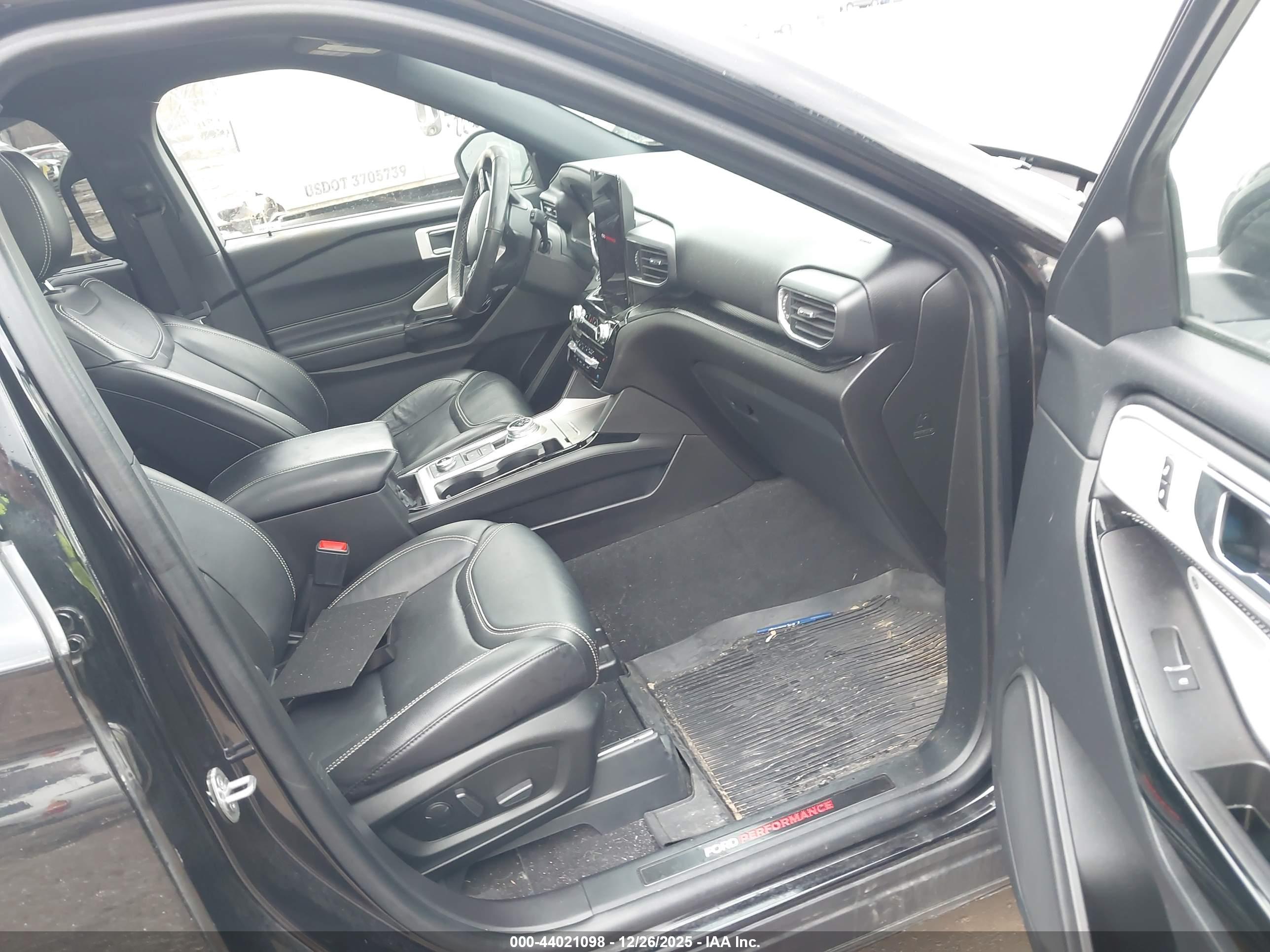 FORD EXPLORER image 5