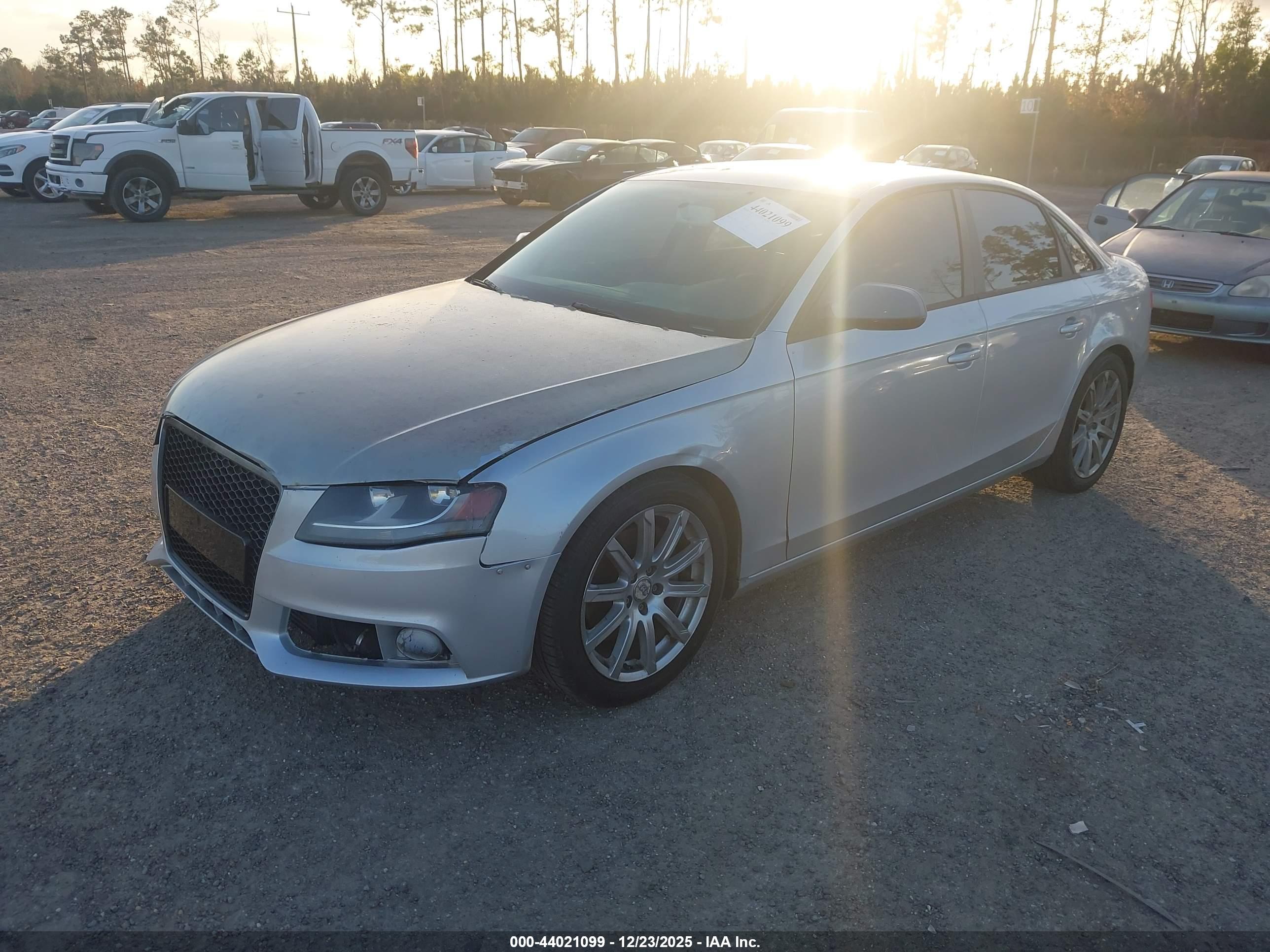 AUDI A4 image 2