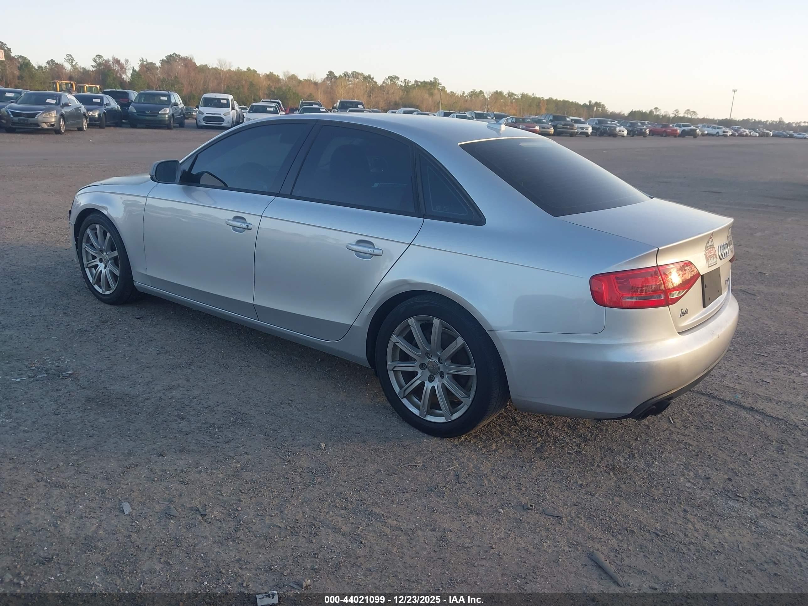 AUDI A4 image 3
