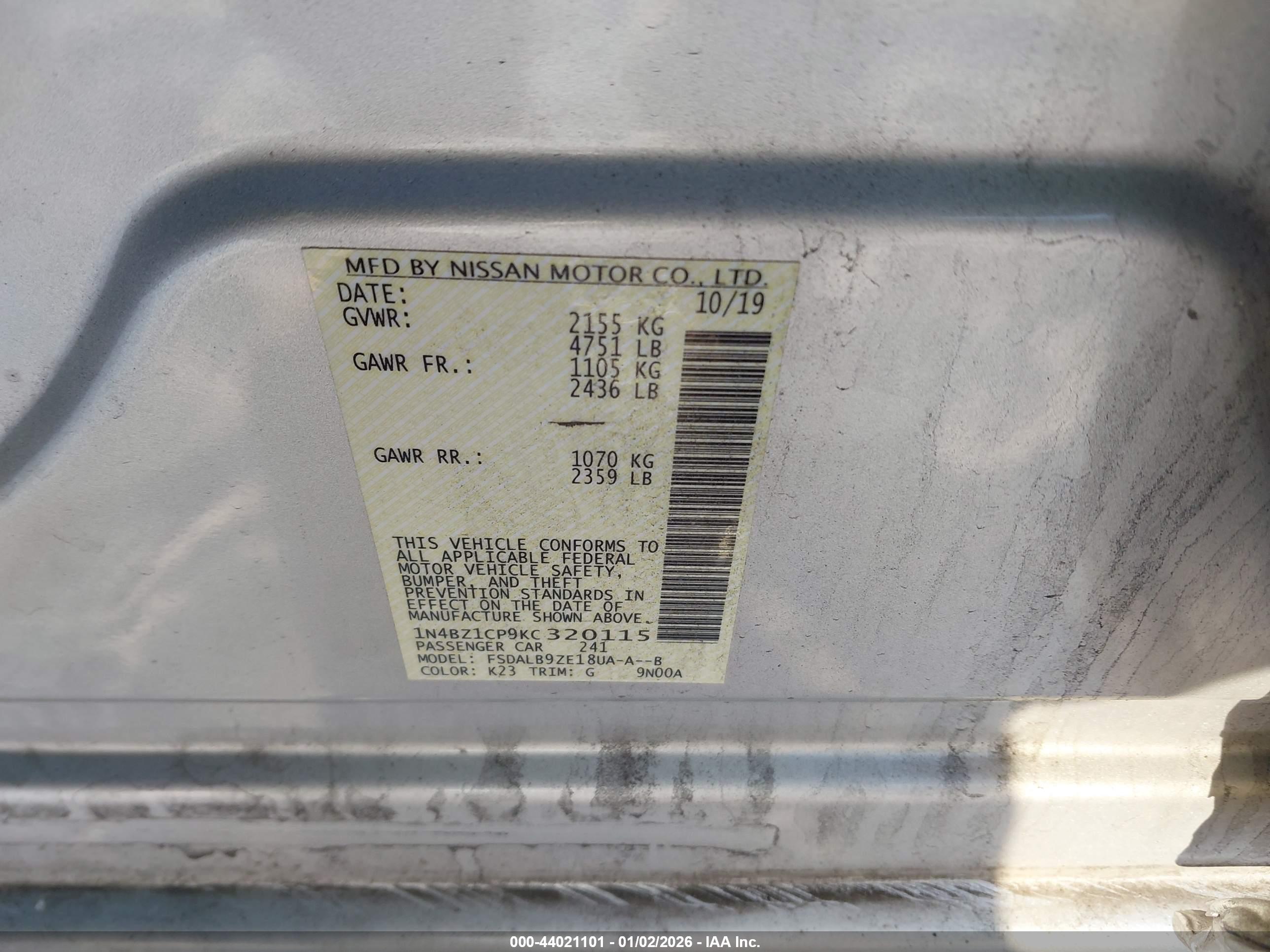NISSAN LEAF image 9