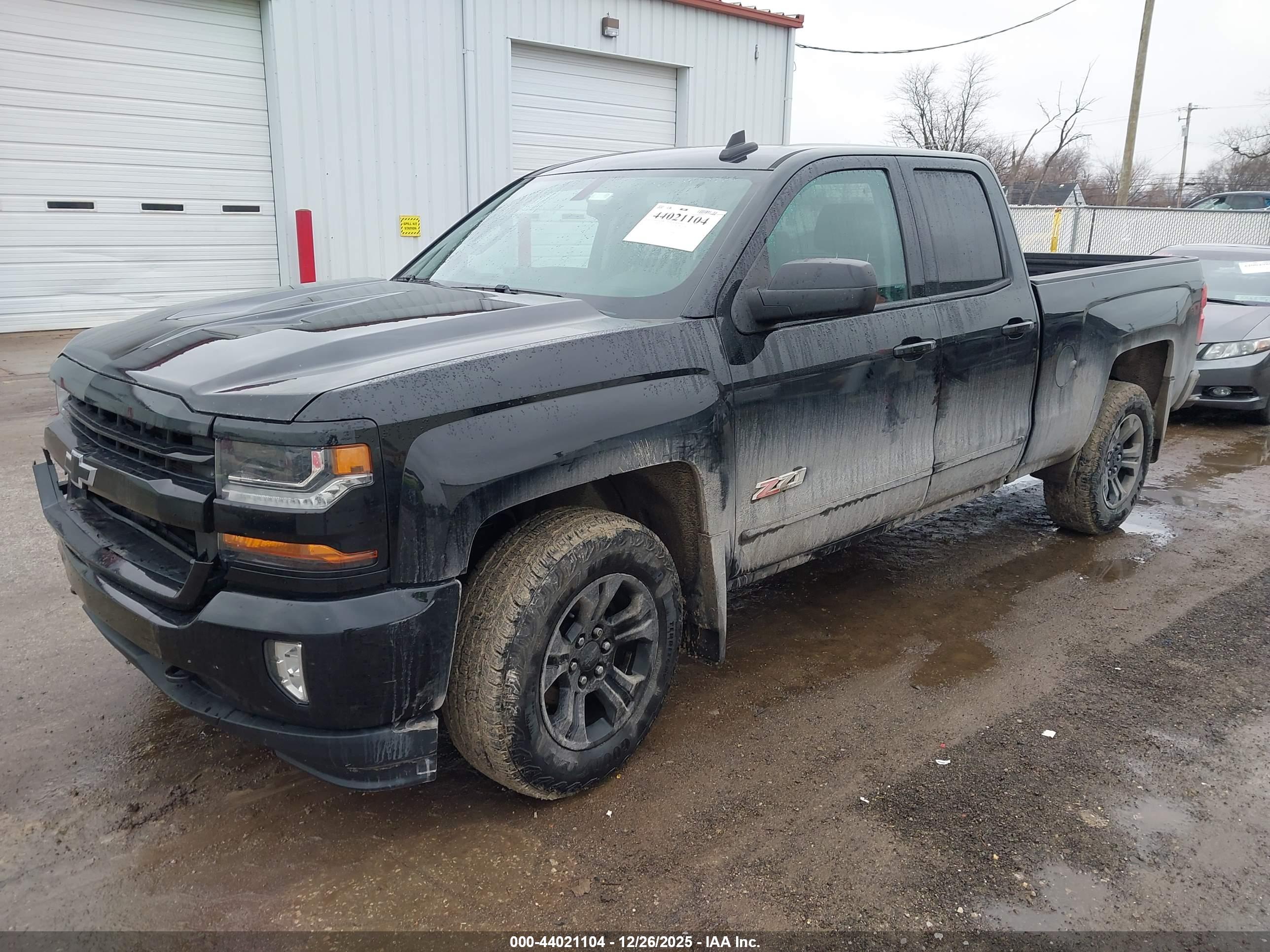 CHEVROLET SILVERADO image 2