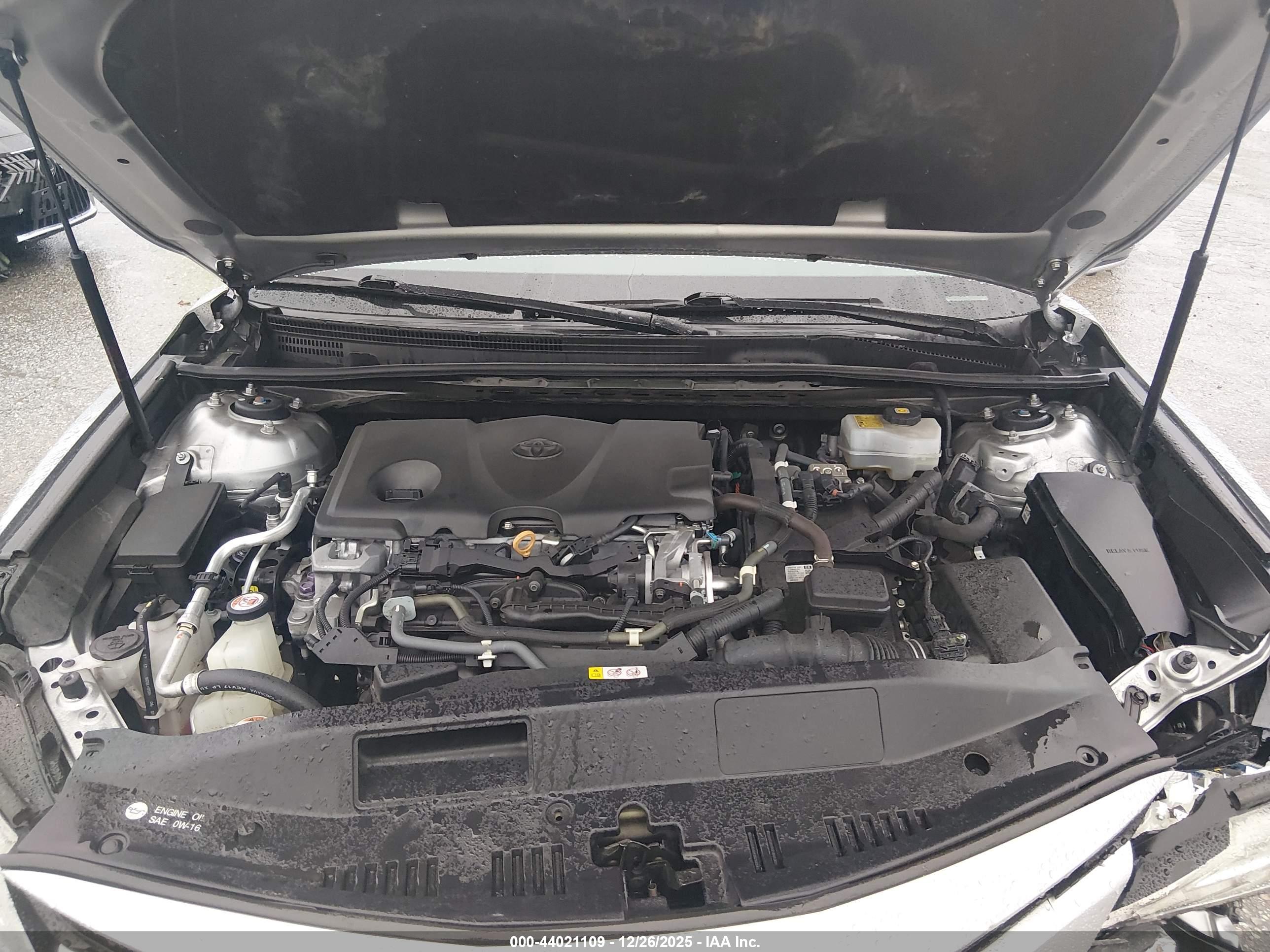 TOYOTA CAMRY image 10