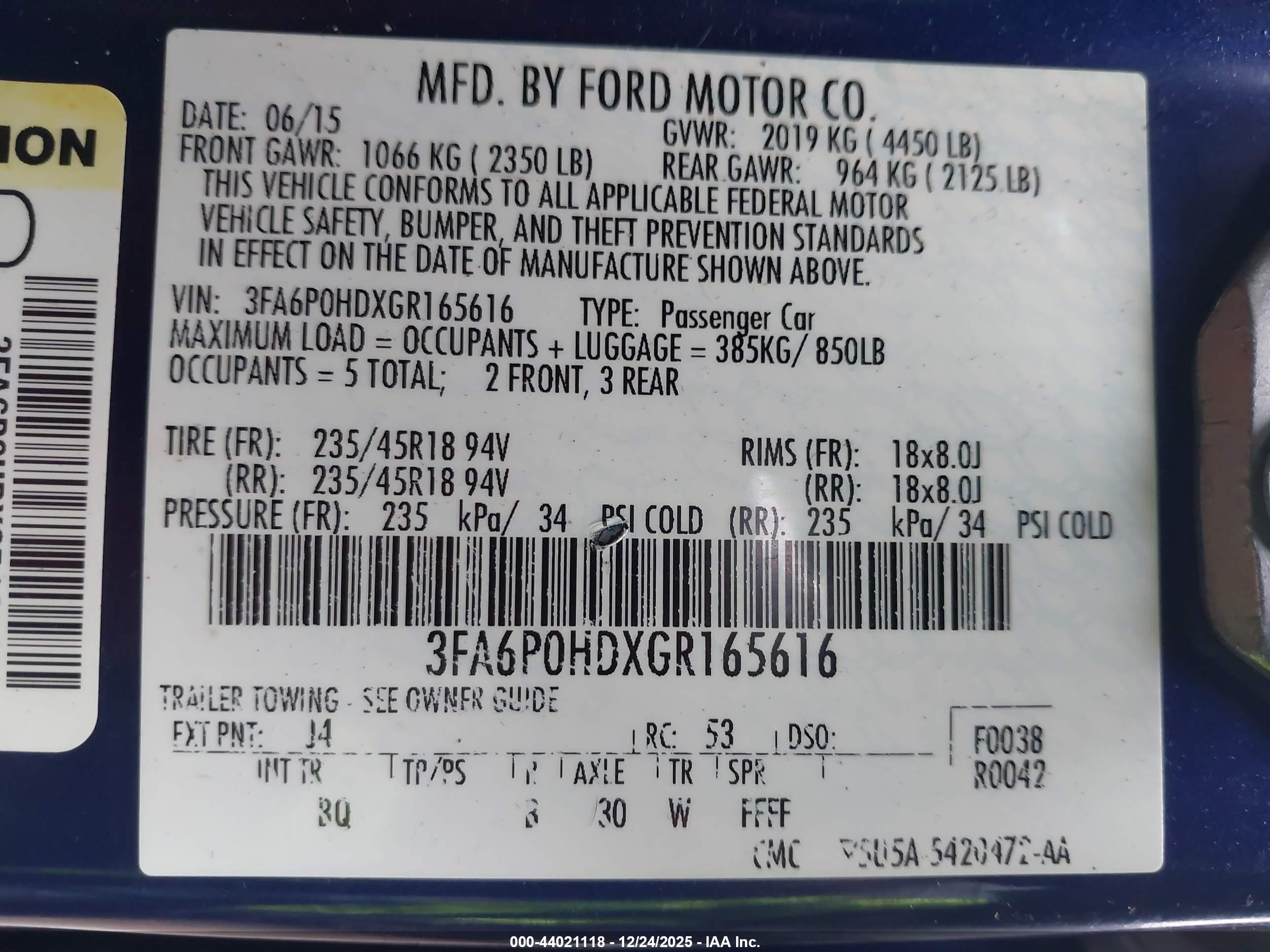 FORD FUSION image 9
