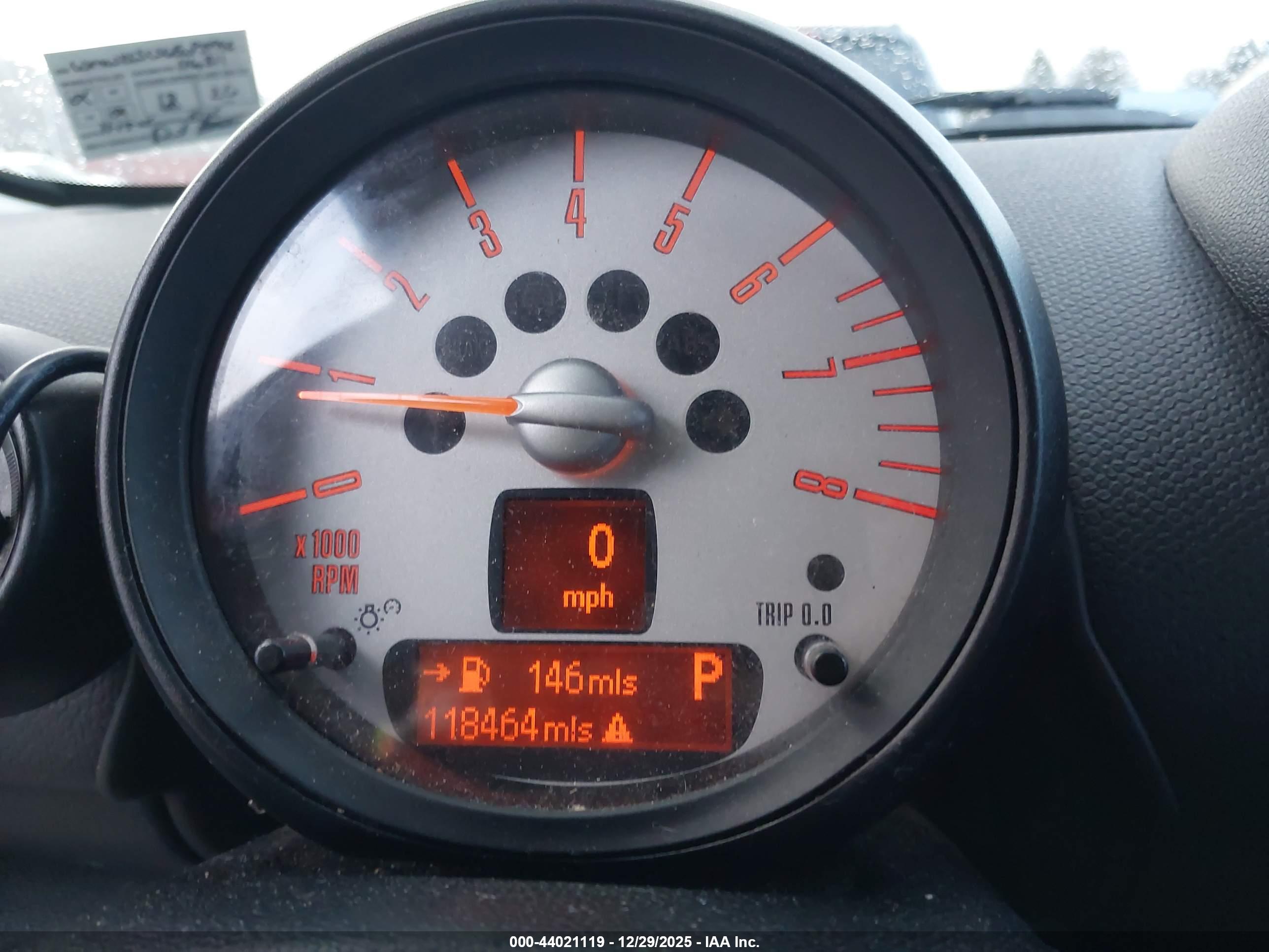 MINI COUNTRYMAN image 7