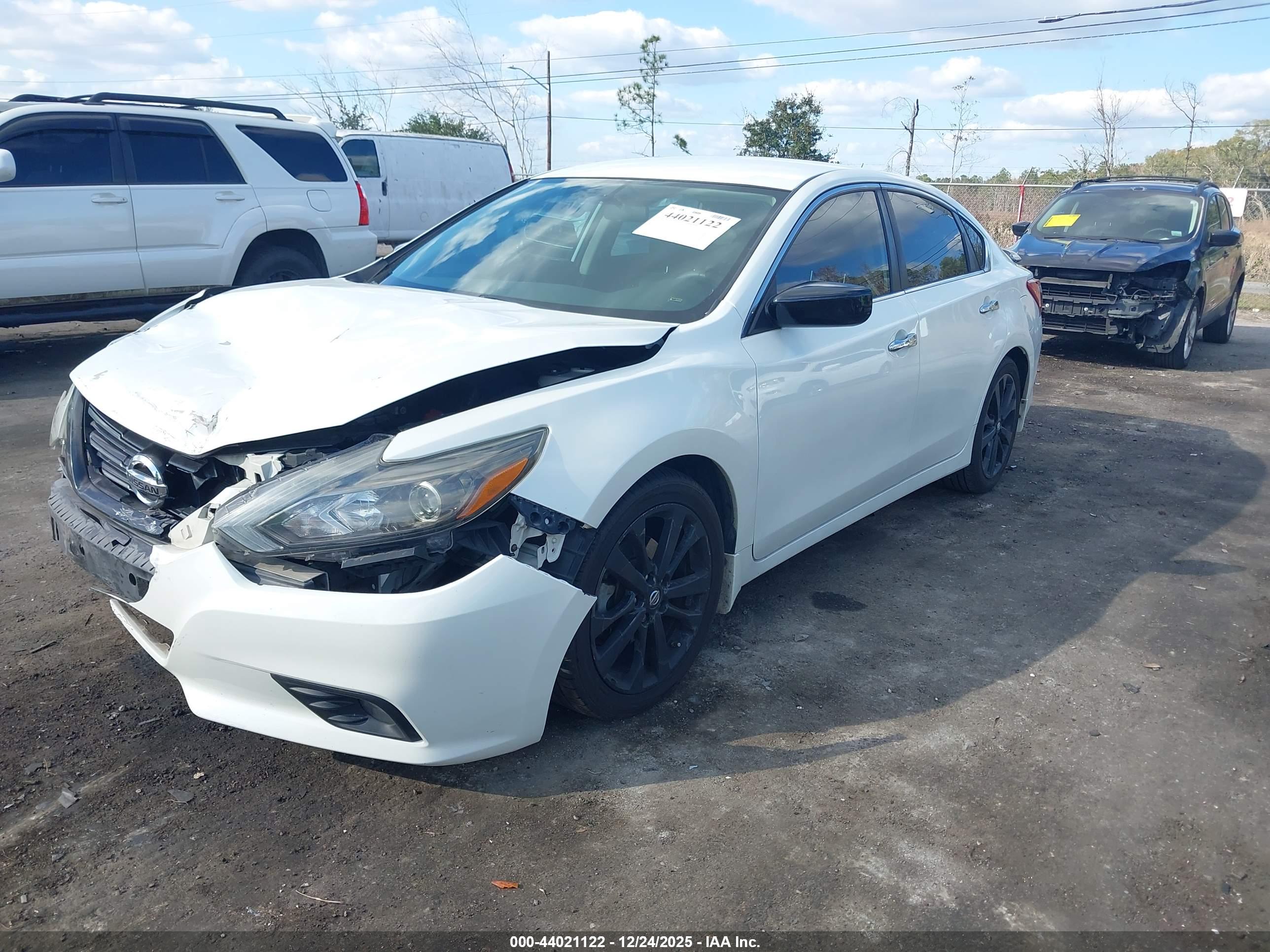 NISSAN ALTIMA image 2
