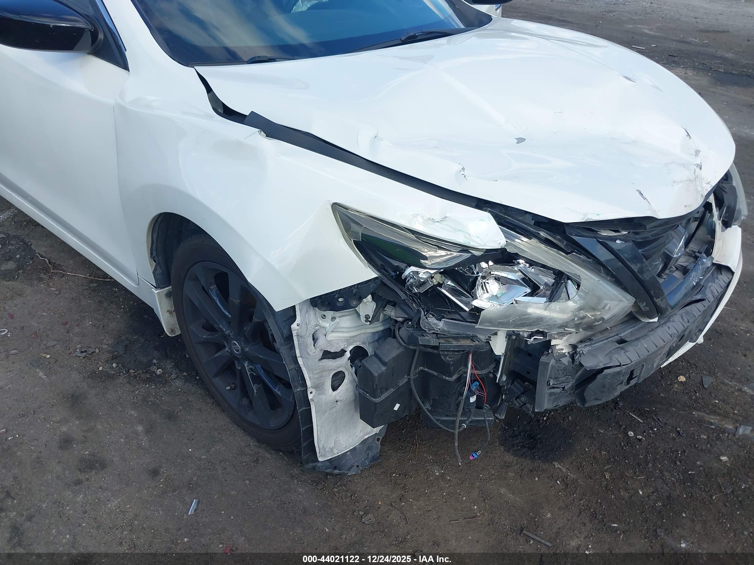 NISSAN ALTIMA image 6