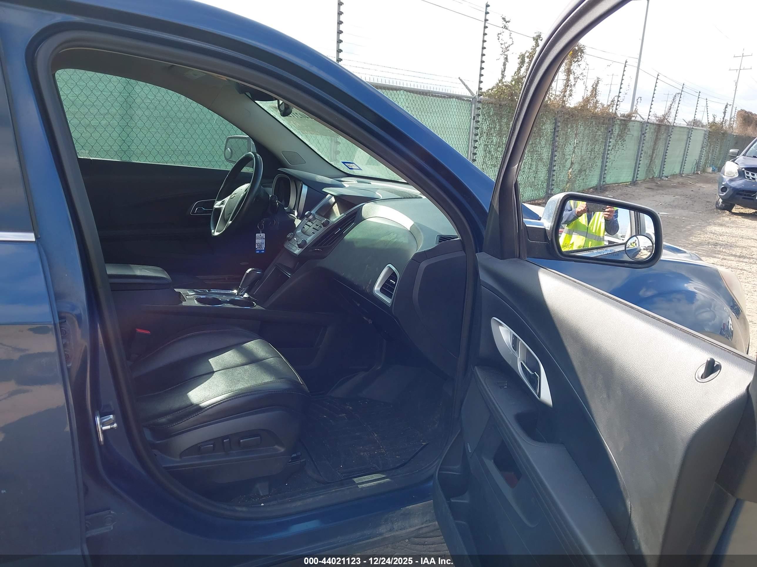 CHEVROLET EQUINOX image 5