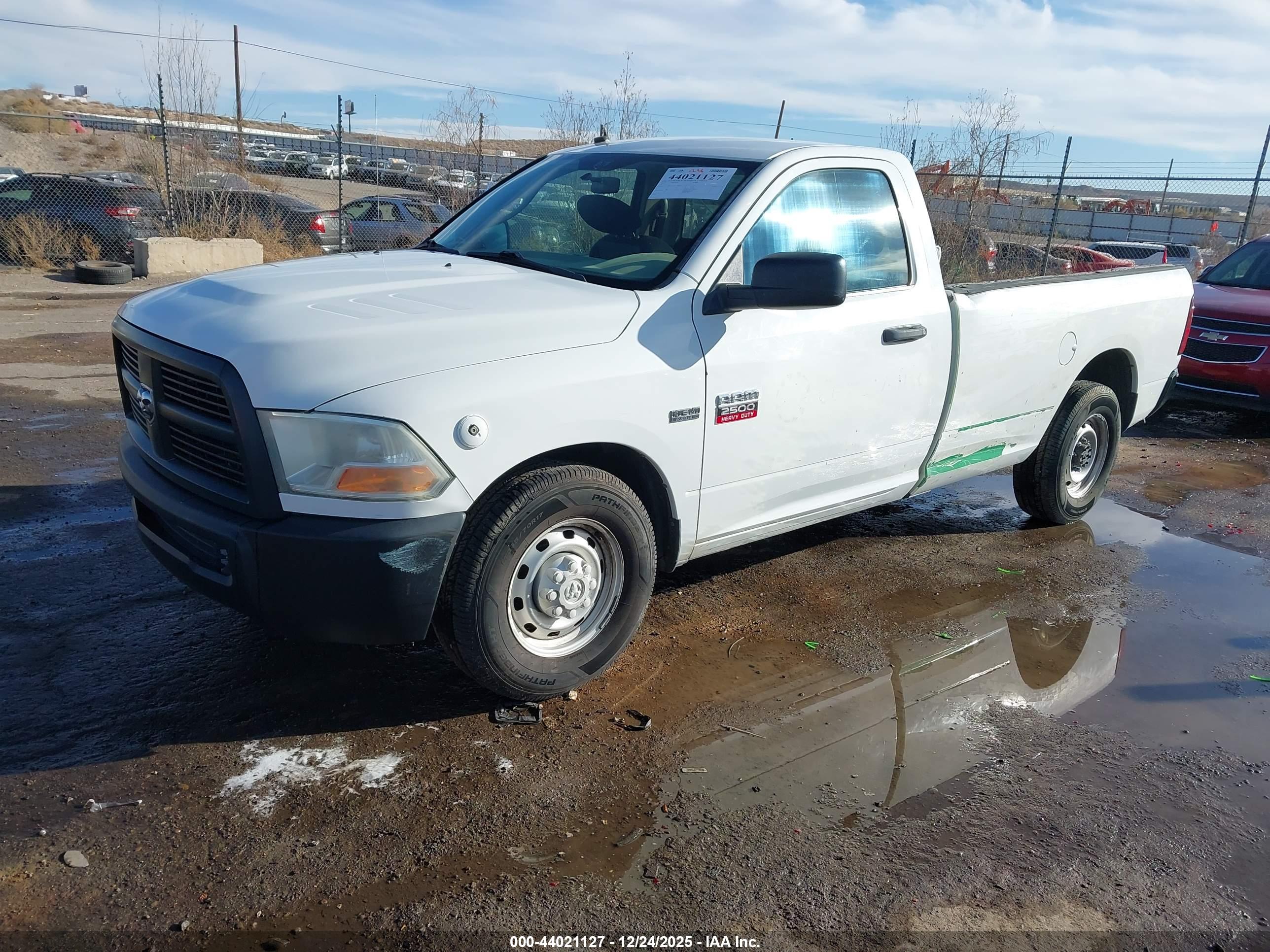 RAM 2500 image 2