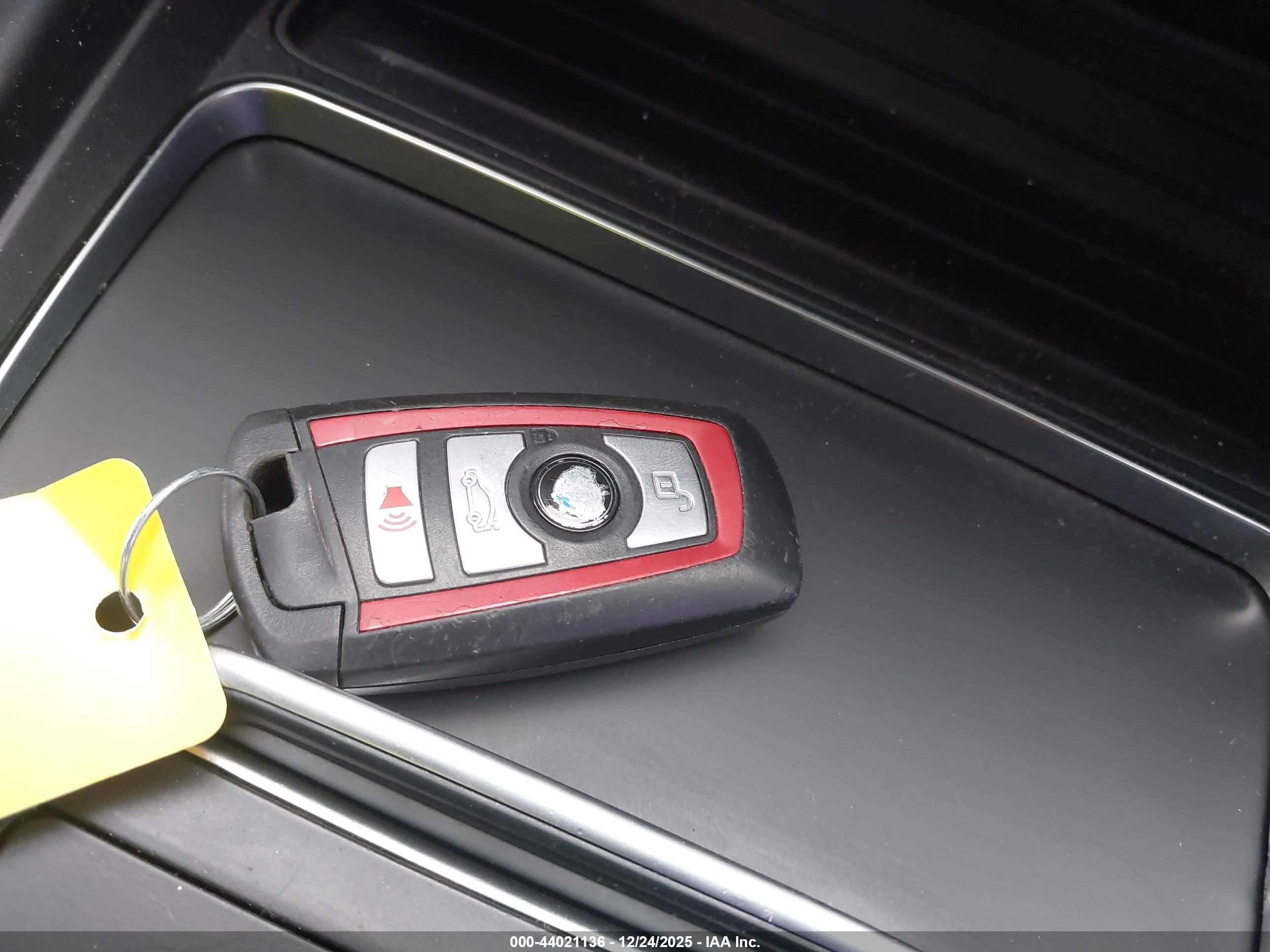 BMW 330I image 11