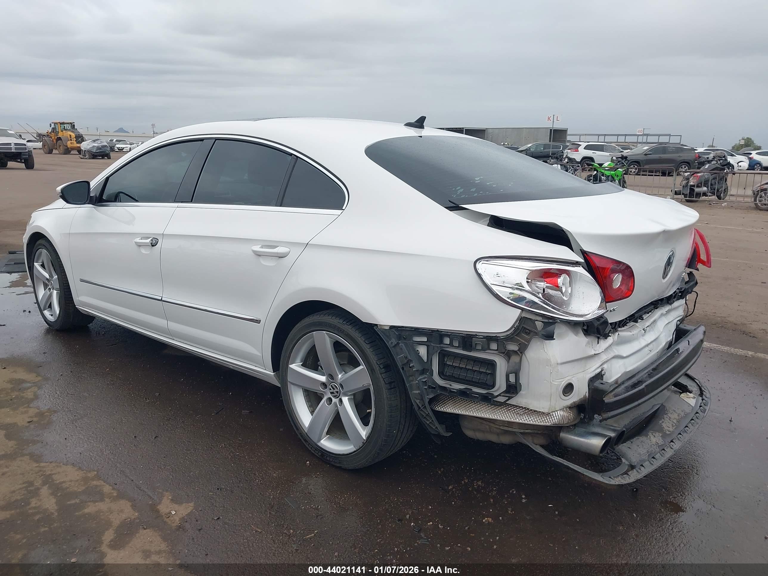 VOLKSWAGEN CC image 3