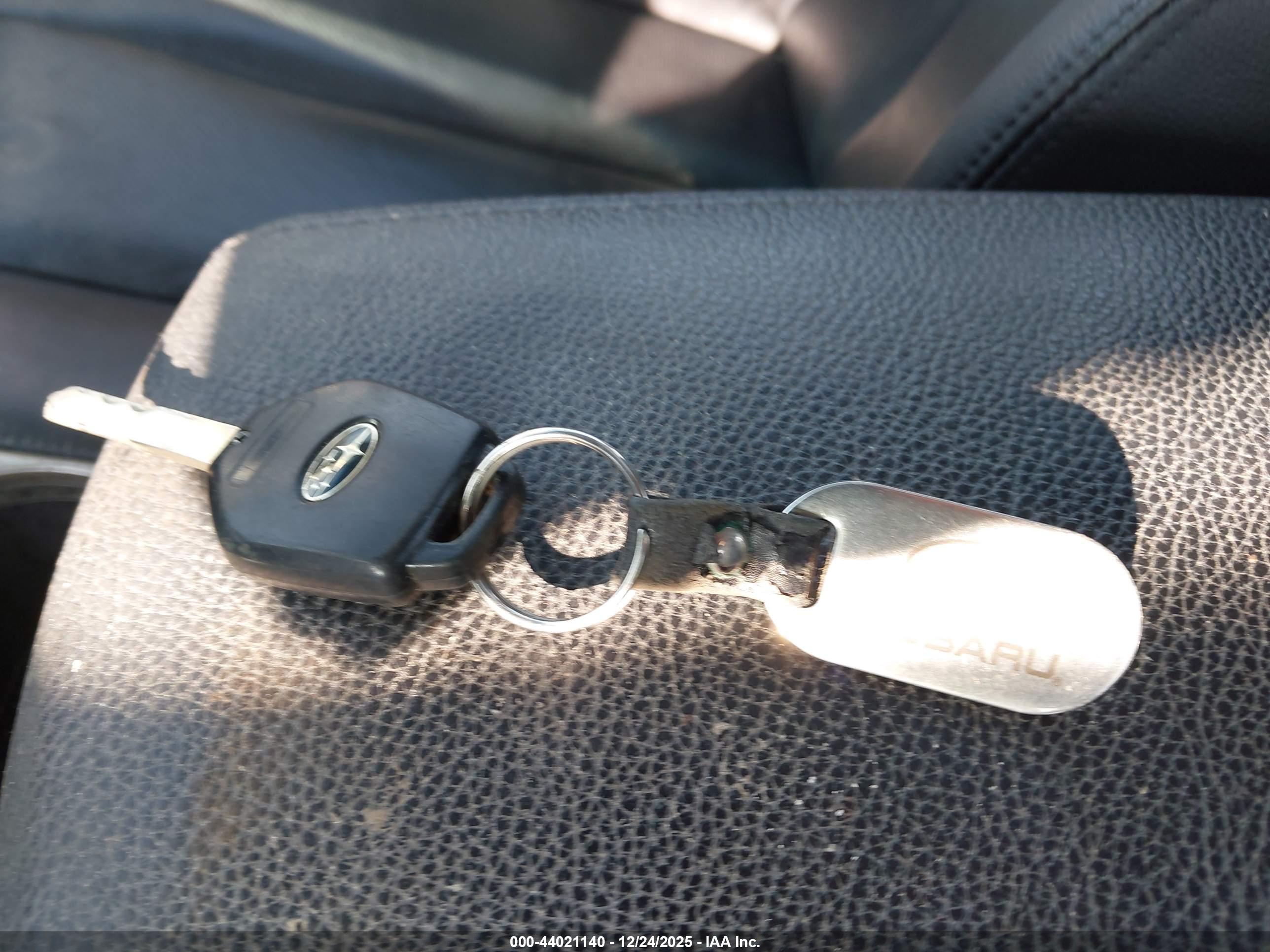SUBARU LEGACY image 11