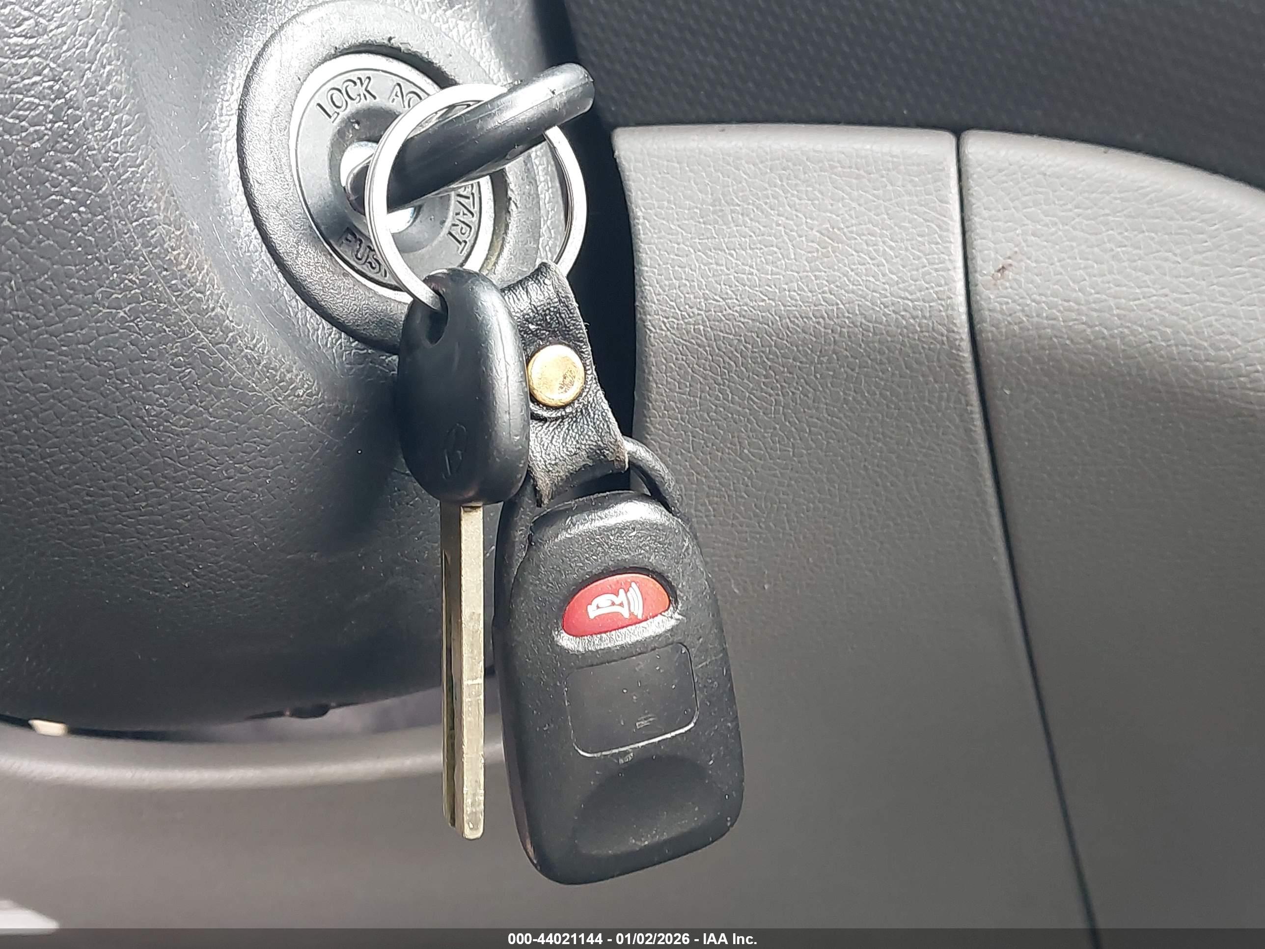 HYUNDAI ACCENT image 11