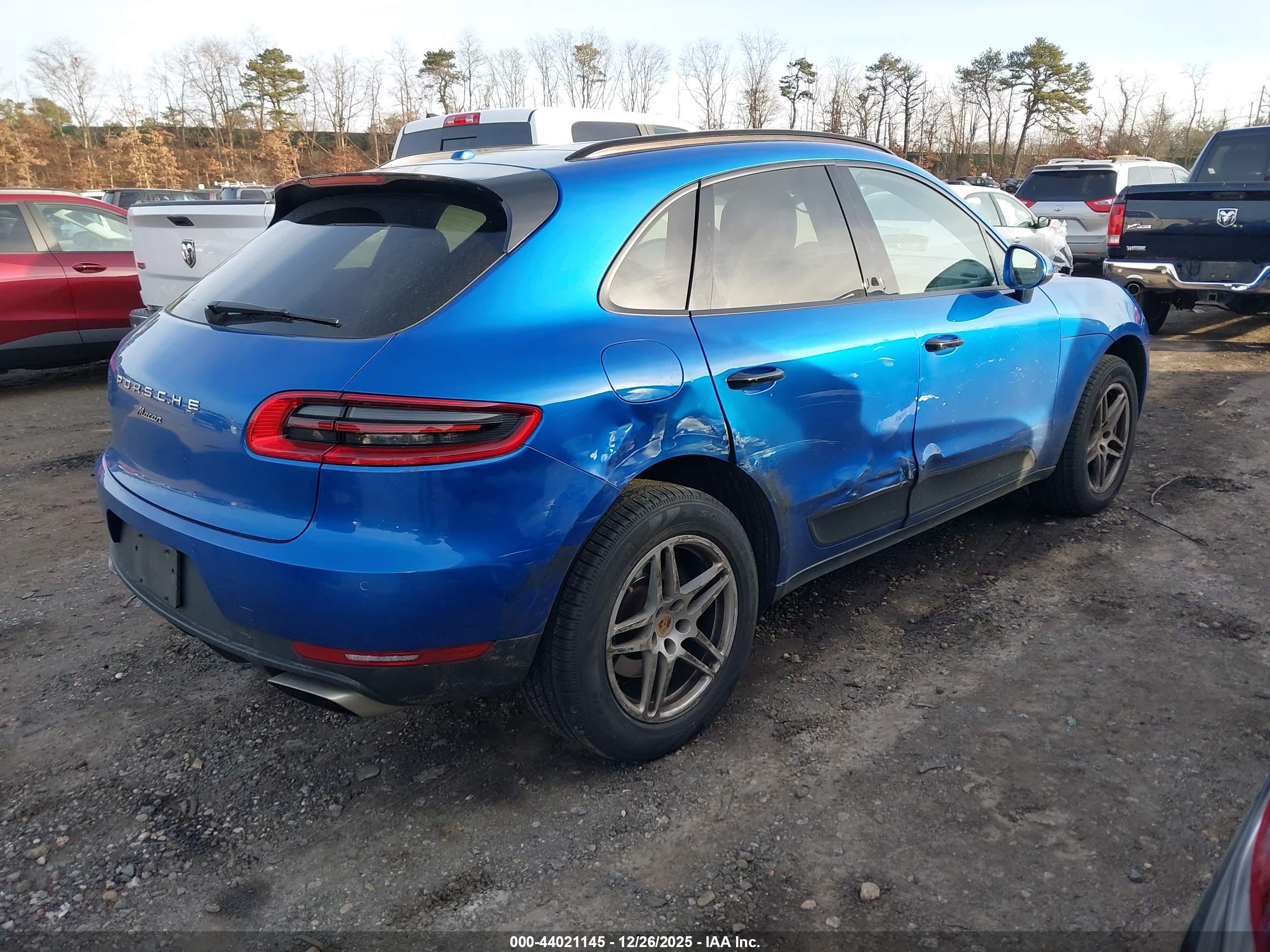 PORSCHE MACAN image 4
