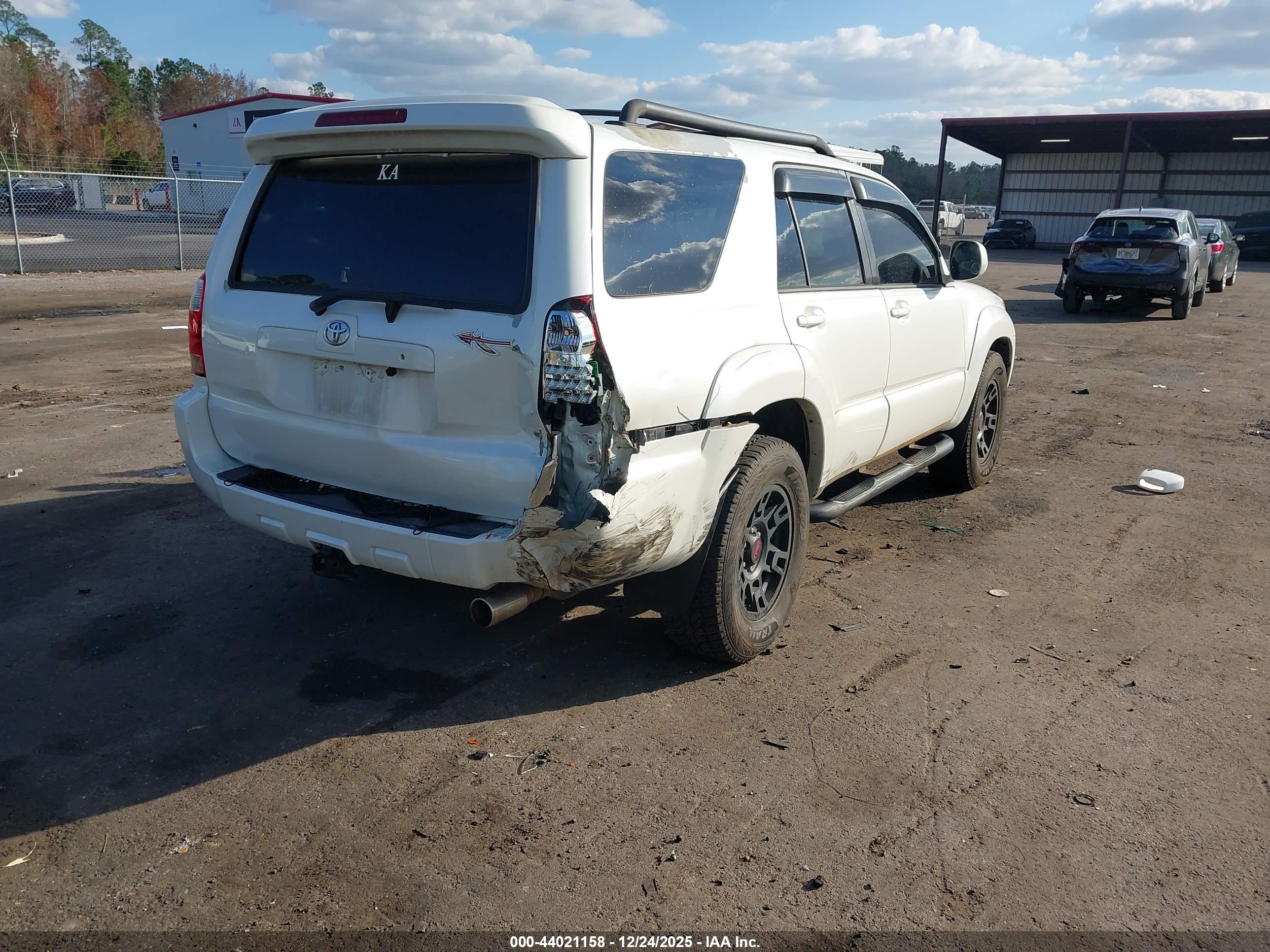 TOYOTA 4RUNNER image 4