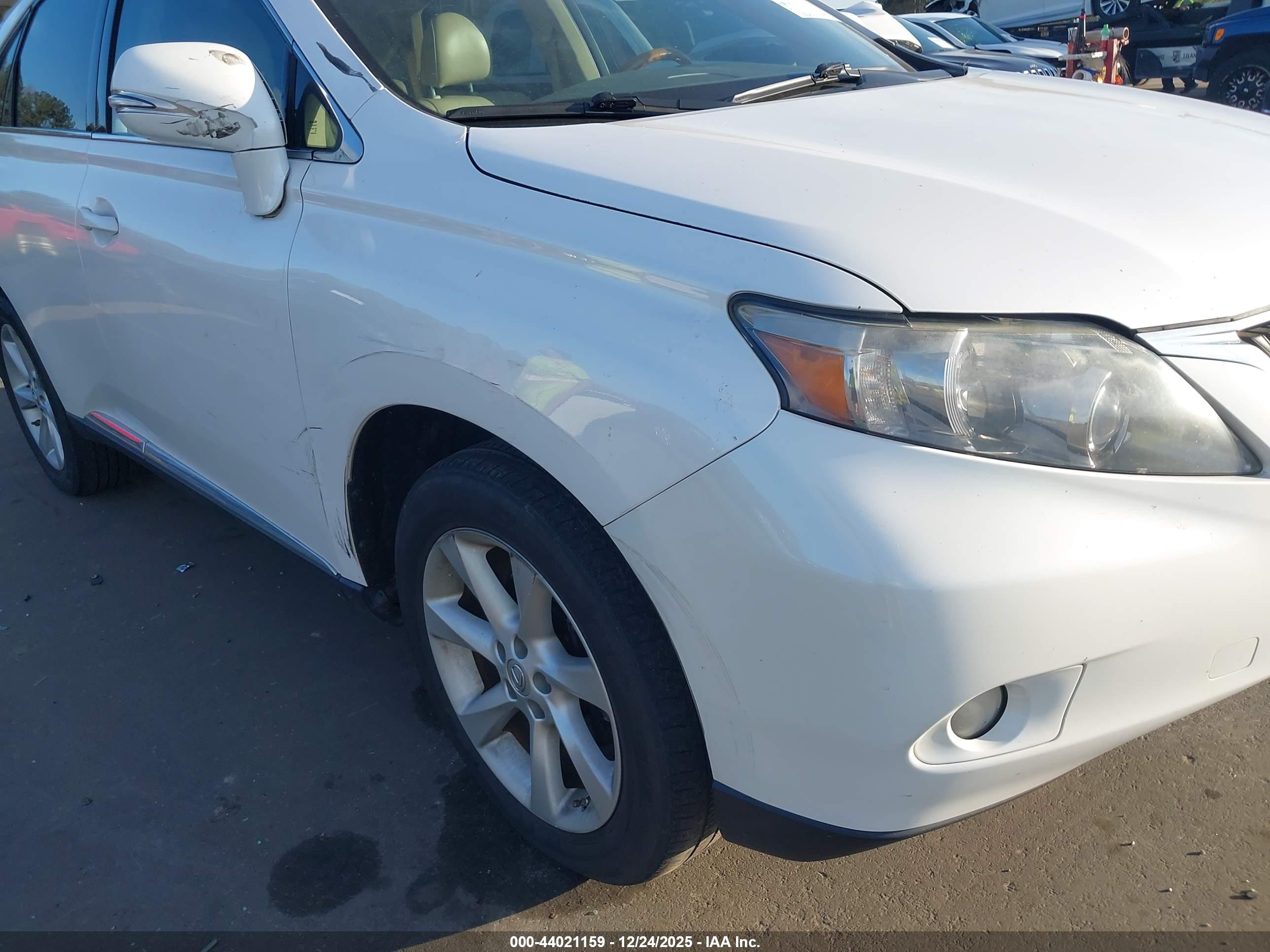 LEXUS RX image 6