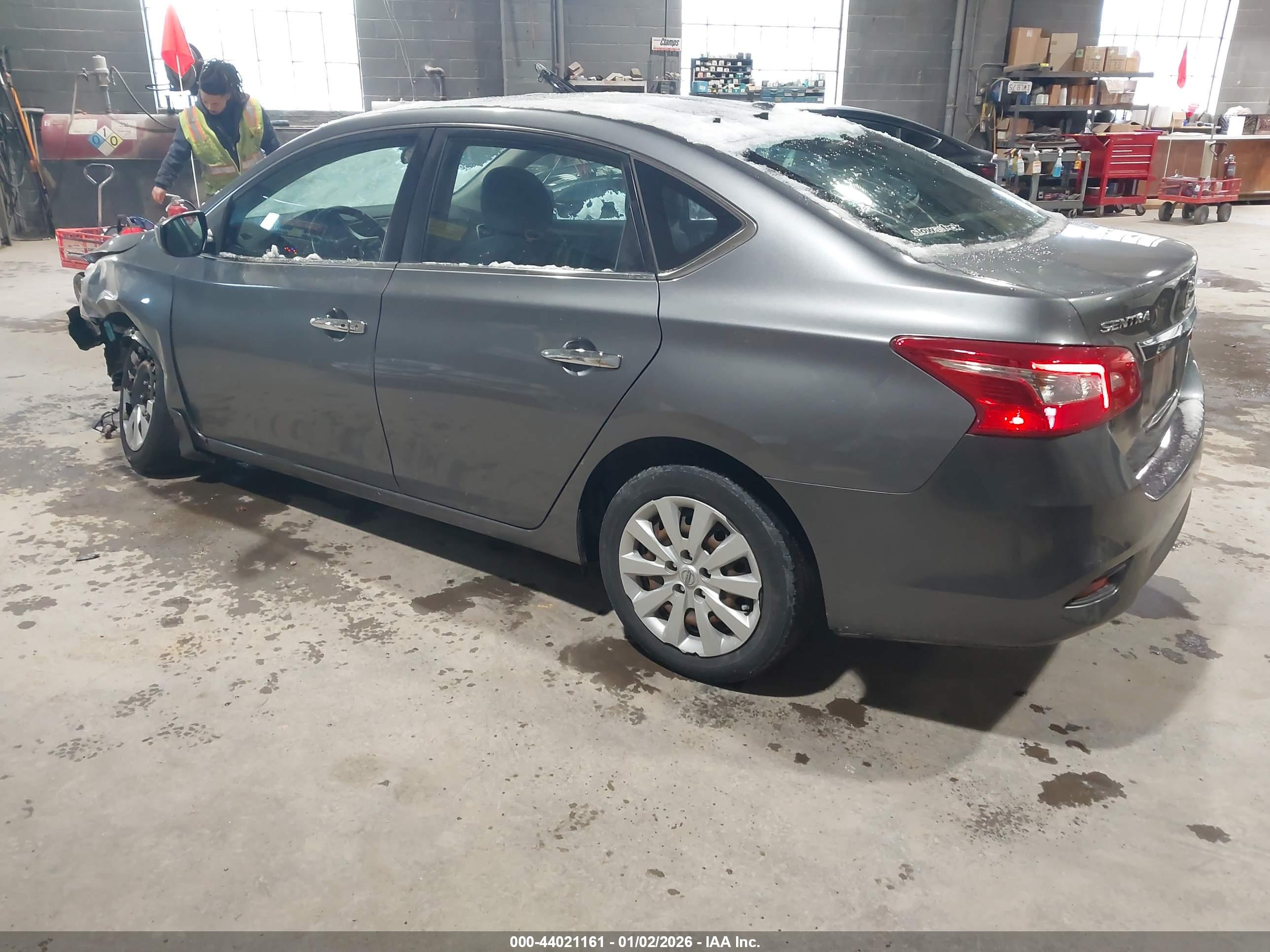 NISSAN SENTRA image 3