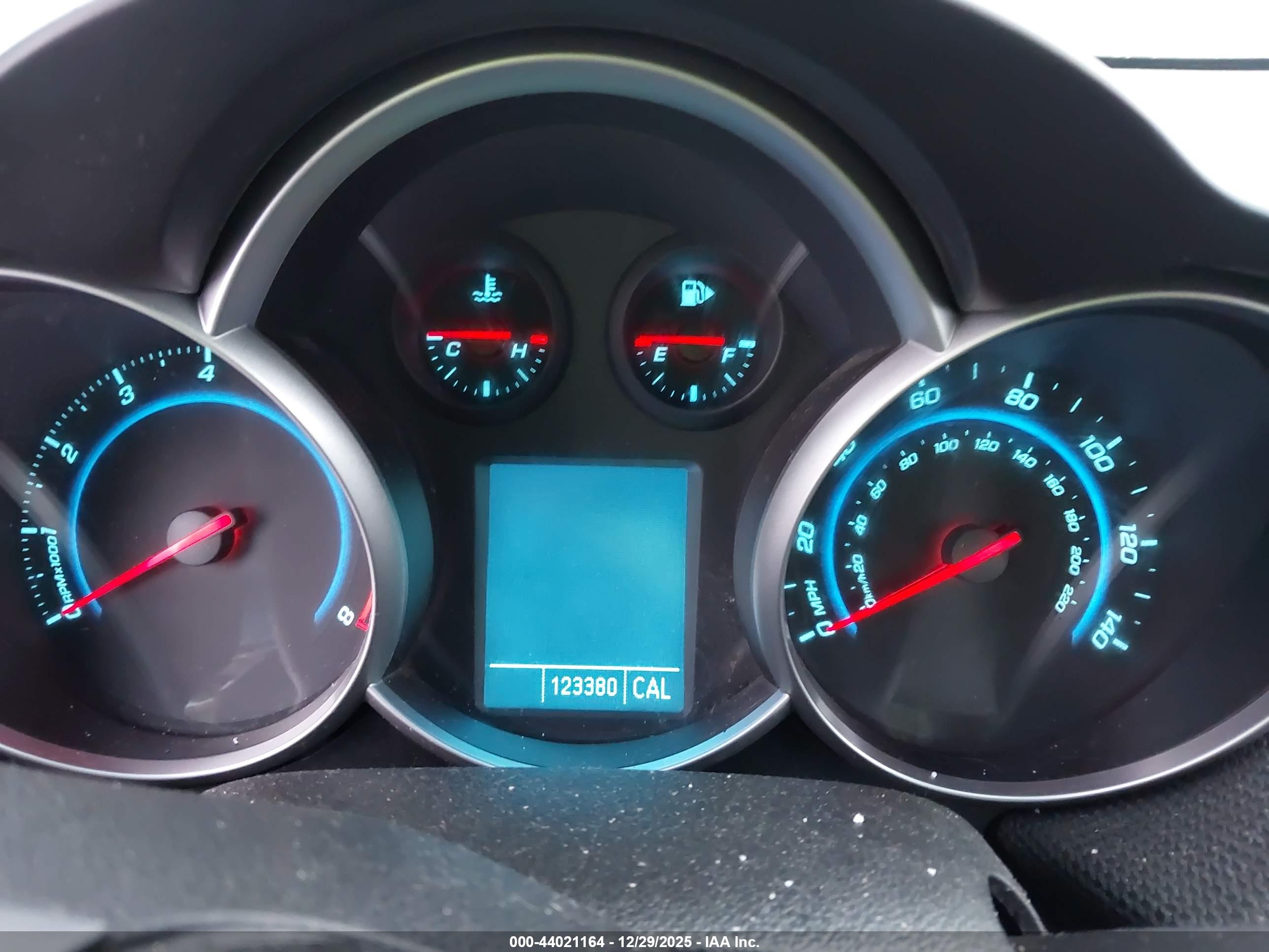 CHEVROLET CRUZE image 7